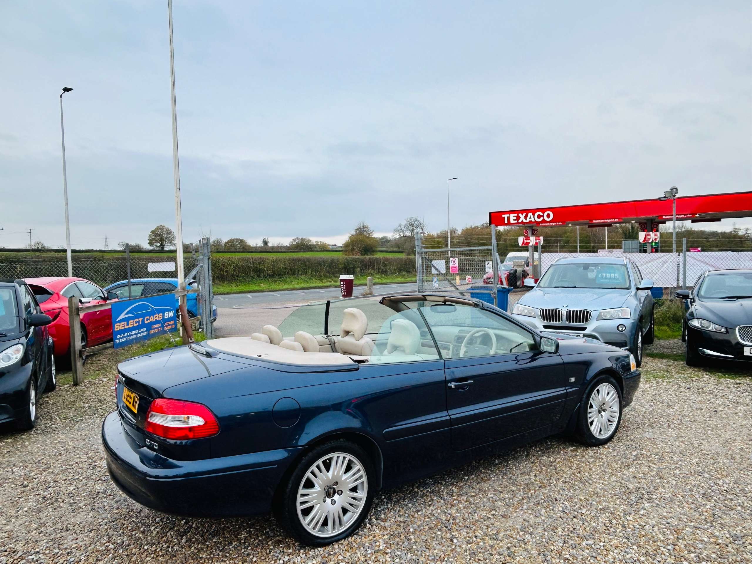 2005 VOLVO C70 2005 VOLVO C70