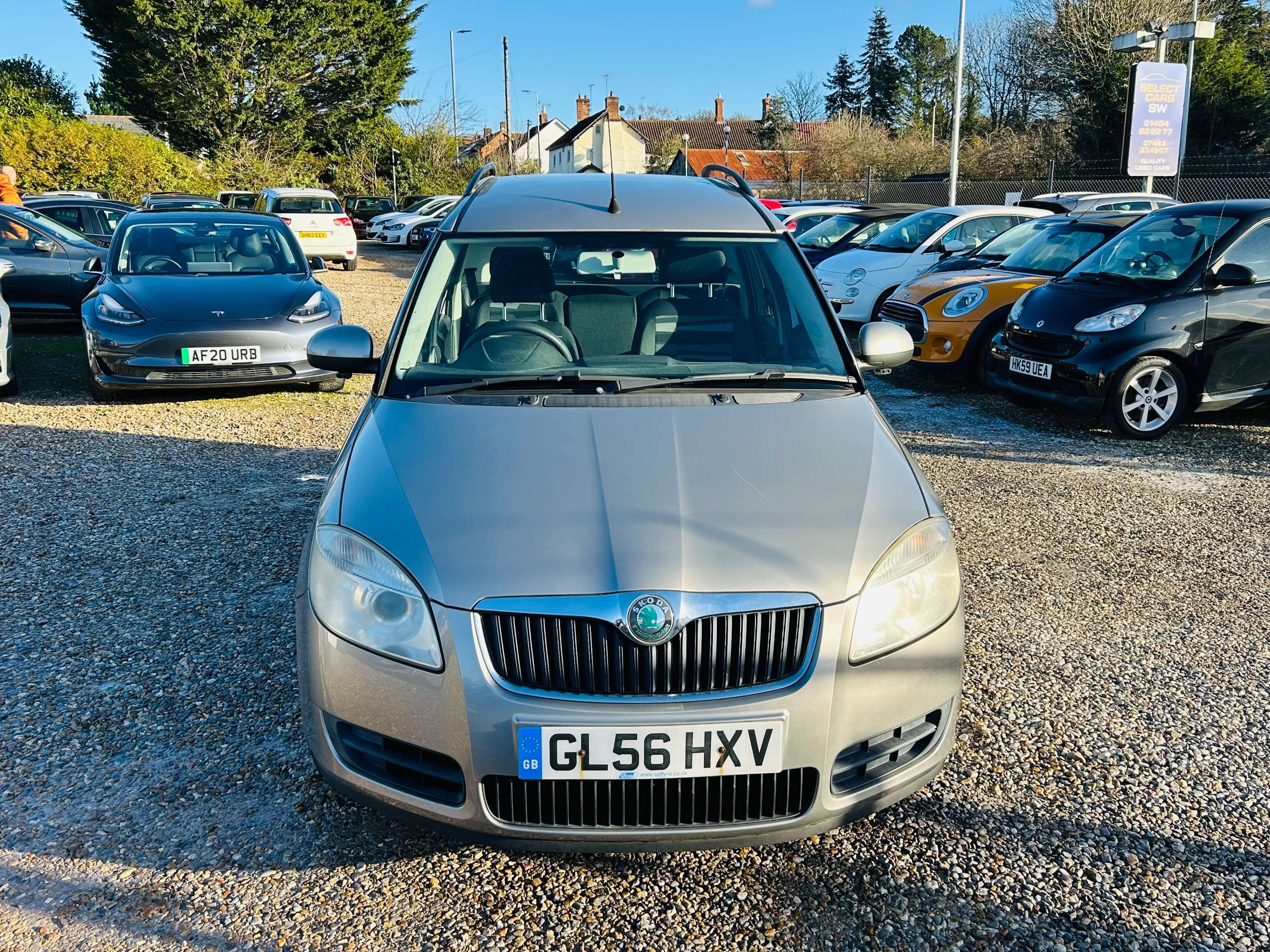 A 2006 SKODA ROOMSTER 1.4 16V 2 MPV 5dr Petrol Manual (162 g/km, 85 bhp) A 2006 SKODA ROOMSTER 1.4 16V 2 MPV 5dr Petrol Manual (162 g/km, 85 bhp)