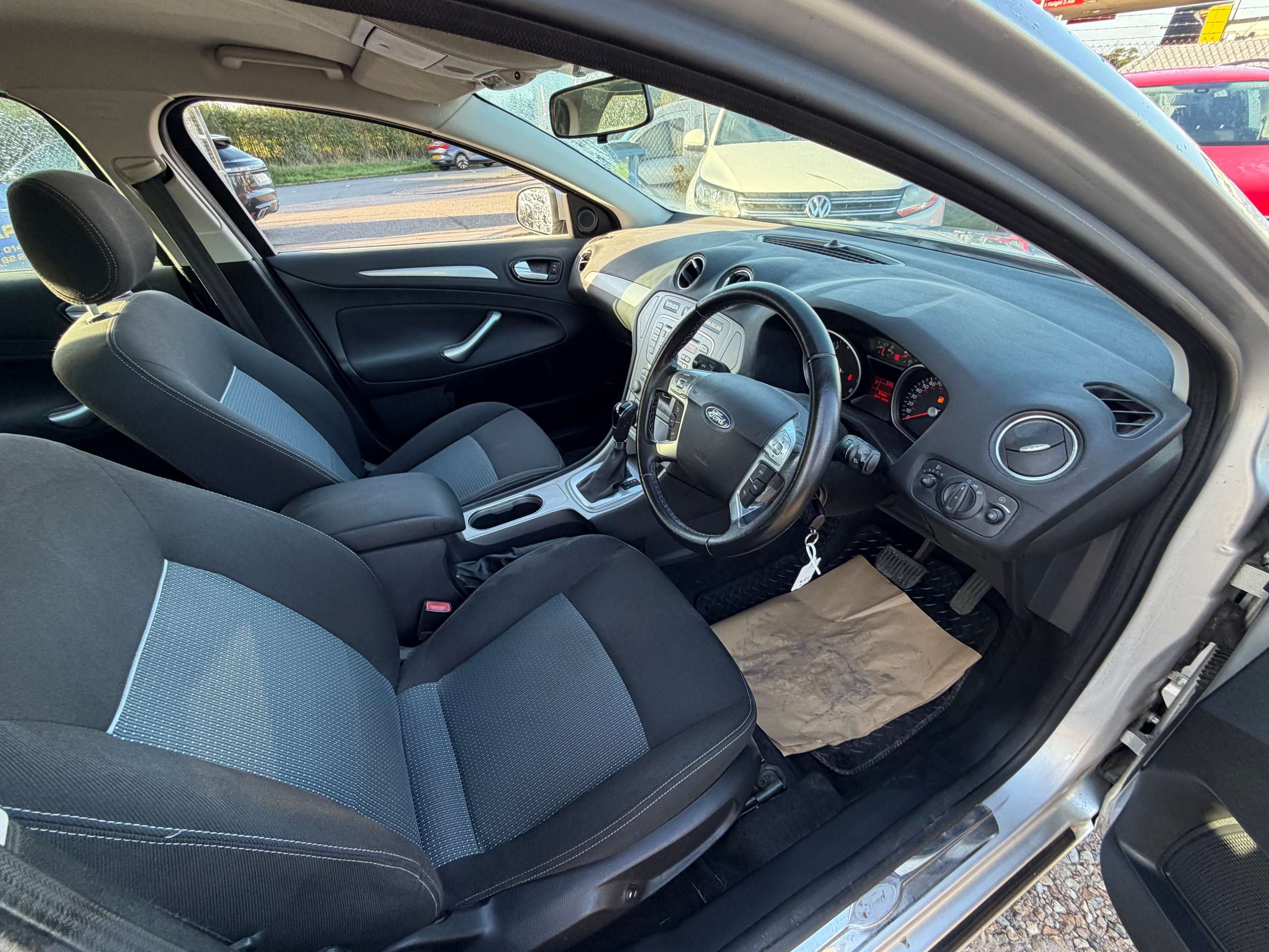 A 2009 FORD MONDEO 2.3 Zetec Estate 5dr Petrol Automatic (223 g/km, 159 bhp) A 2009 FORD MONDEO 2.3 Zetec Estate 5dr Petrol Automatic (223 g/km, 159 bhp)
