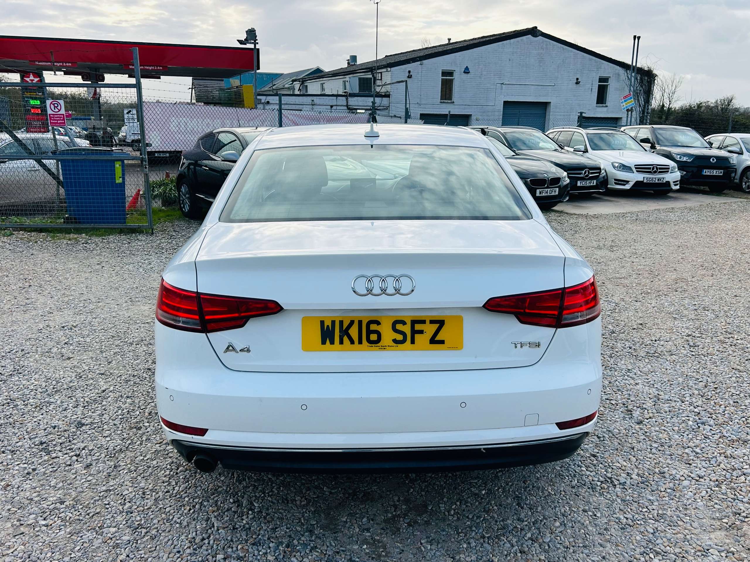 2016 AUDI A4 2016 AUDI A4