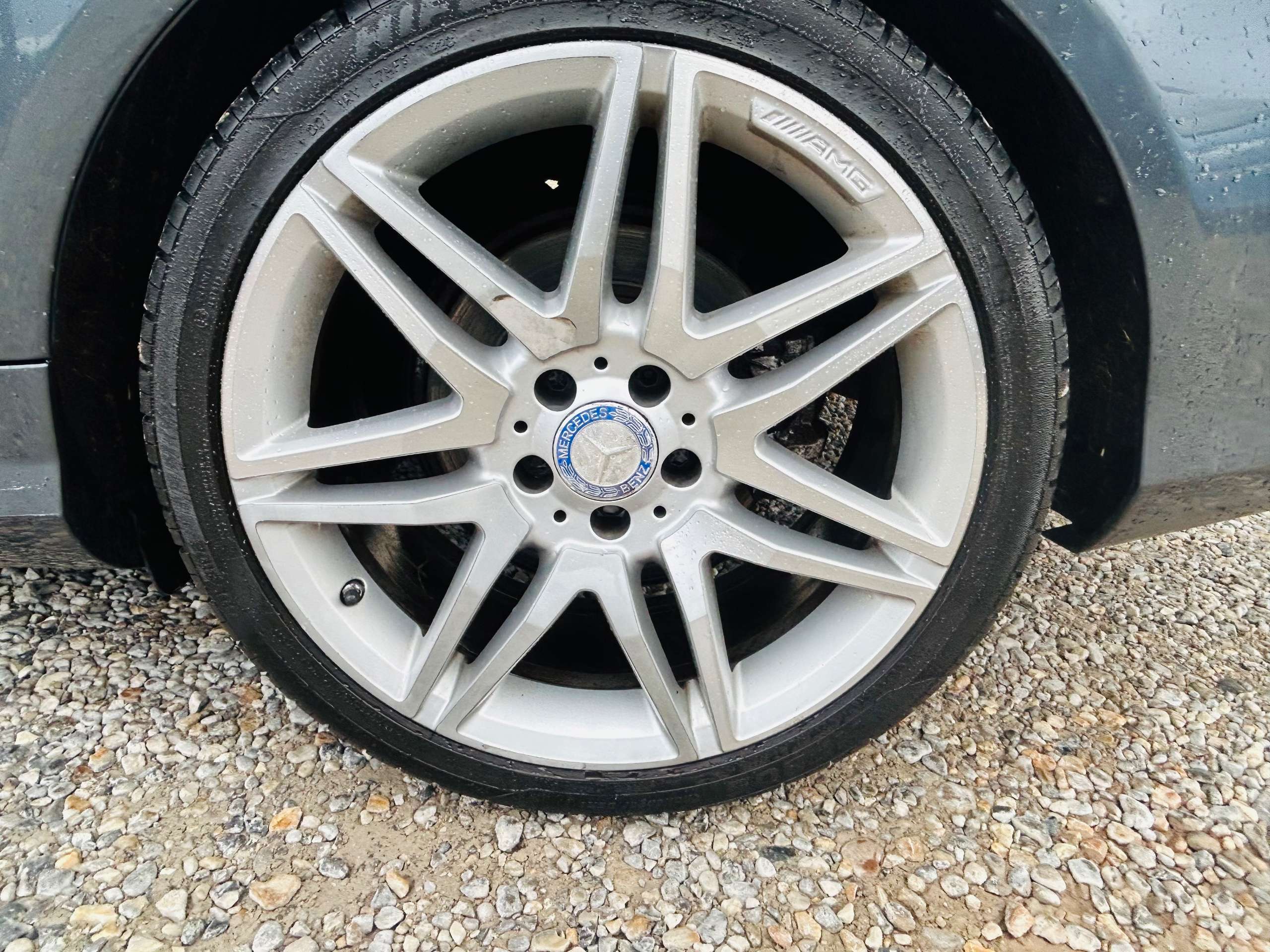 A 2014 MERCEDES-BENZ E CLASS 2.1 E250 CDI AMG Sport Coupe 2dr Diesel G-Tronic+ Euro 5 (s/s) (204 ps) A 2014 MERCEDES-BENZ E CLASS 2.1 E250 CDI AMG Sport Coupe 2dr Diesel G-Tronic+ Euro 5 (s/s) (204 ps)