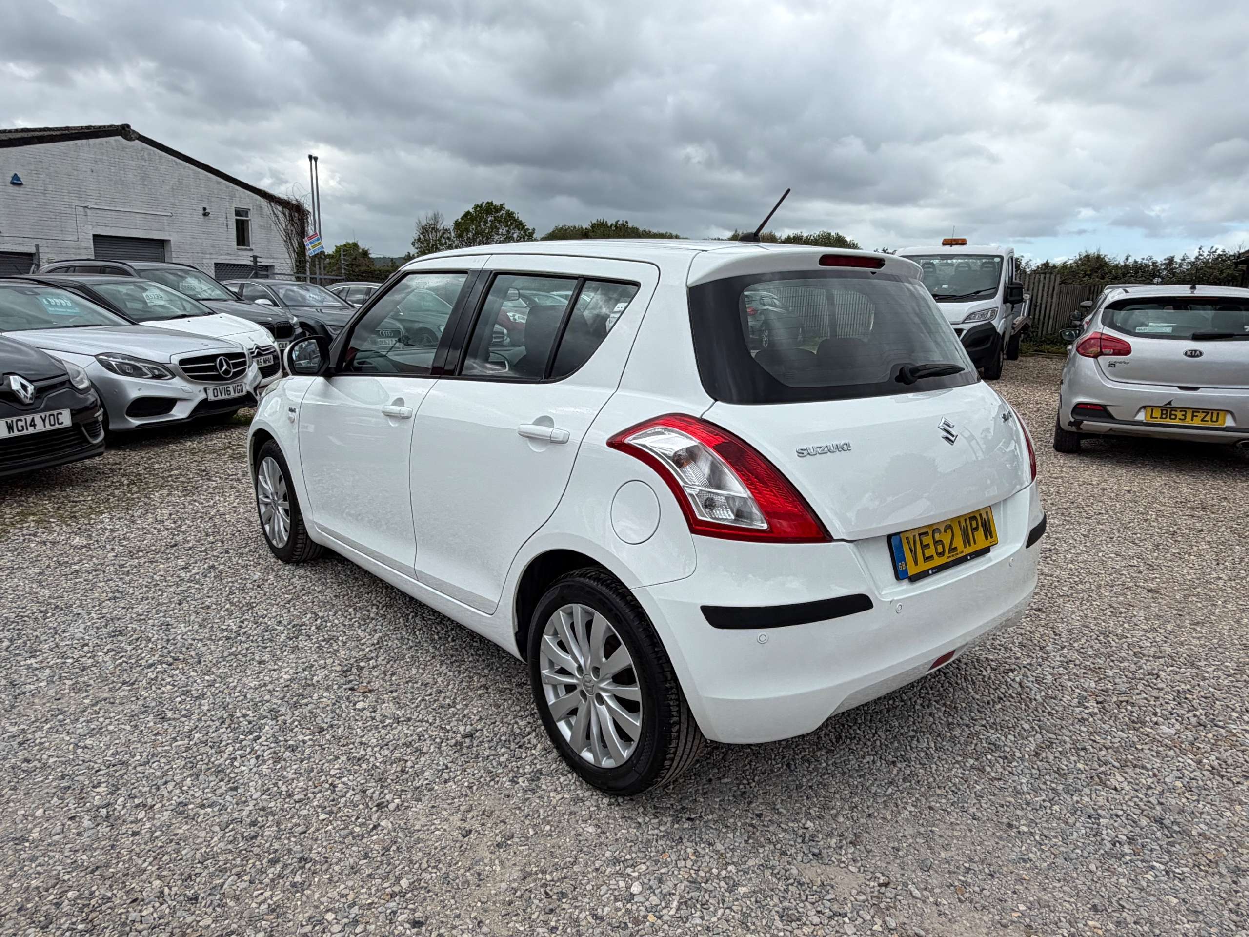 2012 SUZUKI SWIFT 2012 SUZUKI SWIFT