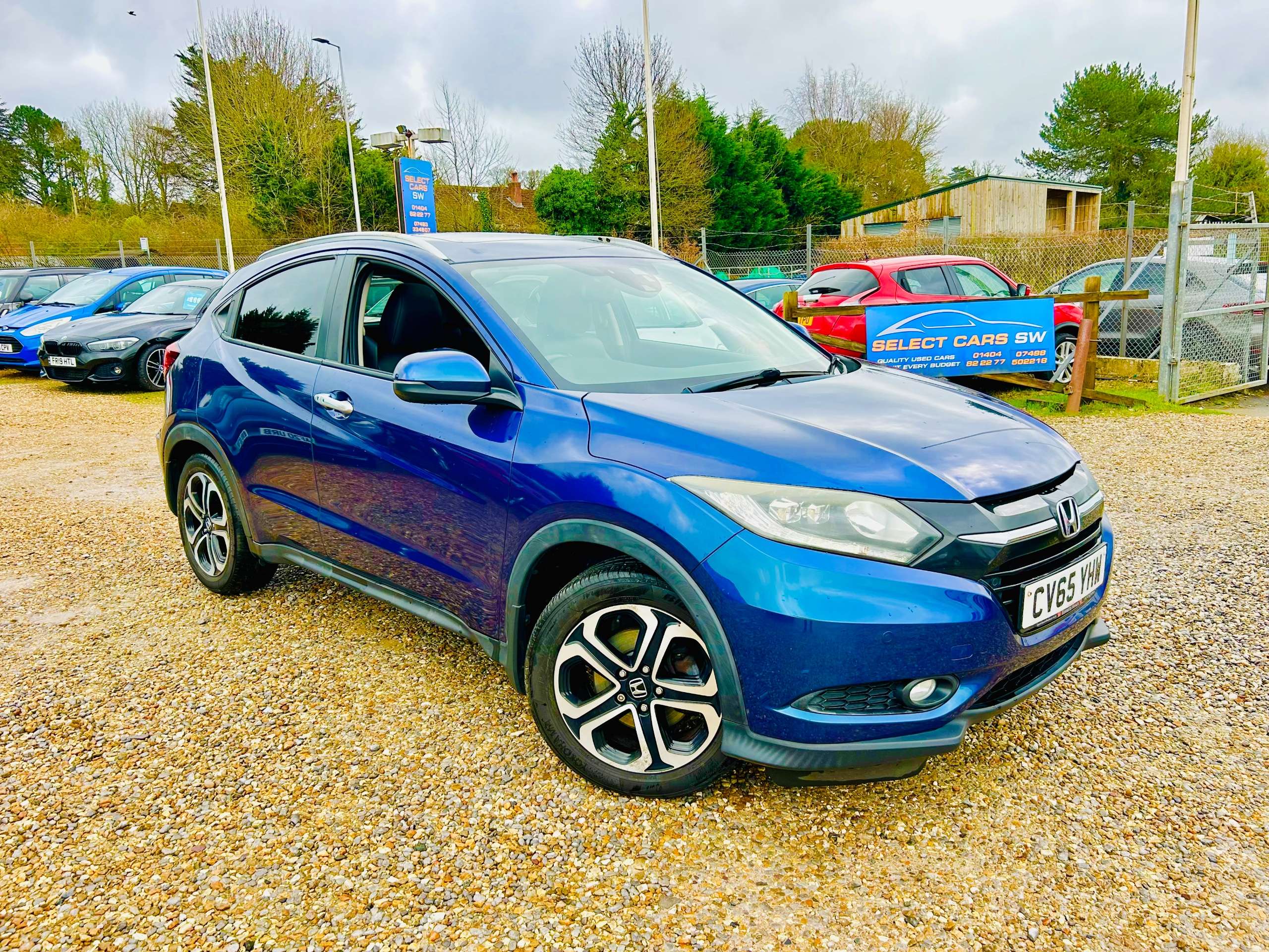 A 2015 HONDA HR-V 1.6 i-DTEC EX SUV 5dr Diesel Manual Euro 6 (s/s) (120 ps) A 2015 HONDA HR-V 1.6 i-DTEC EX SUV 5dr Diesel Manual Euro 6 (s/s) (120 ps)