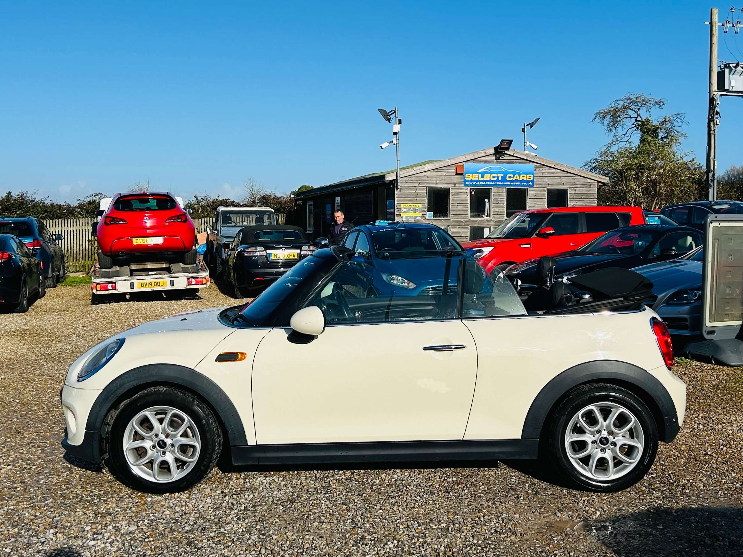 2017 MINI CONVERTIBLE 2017 MINI CONVERTIBLE