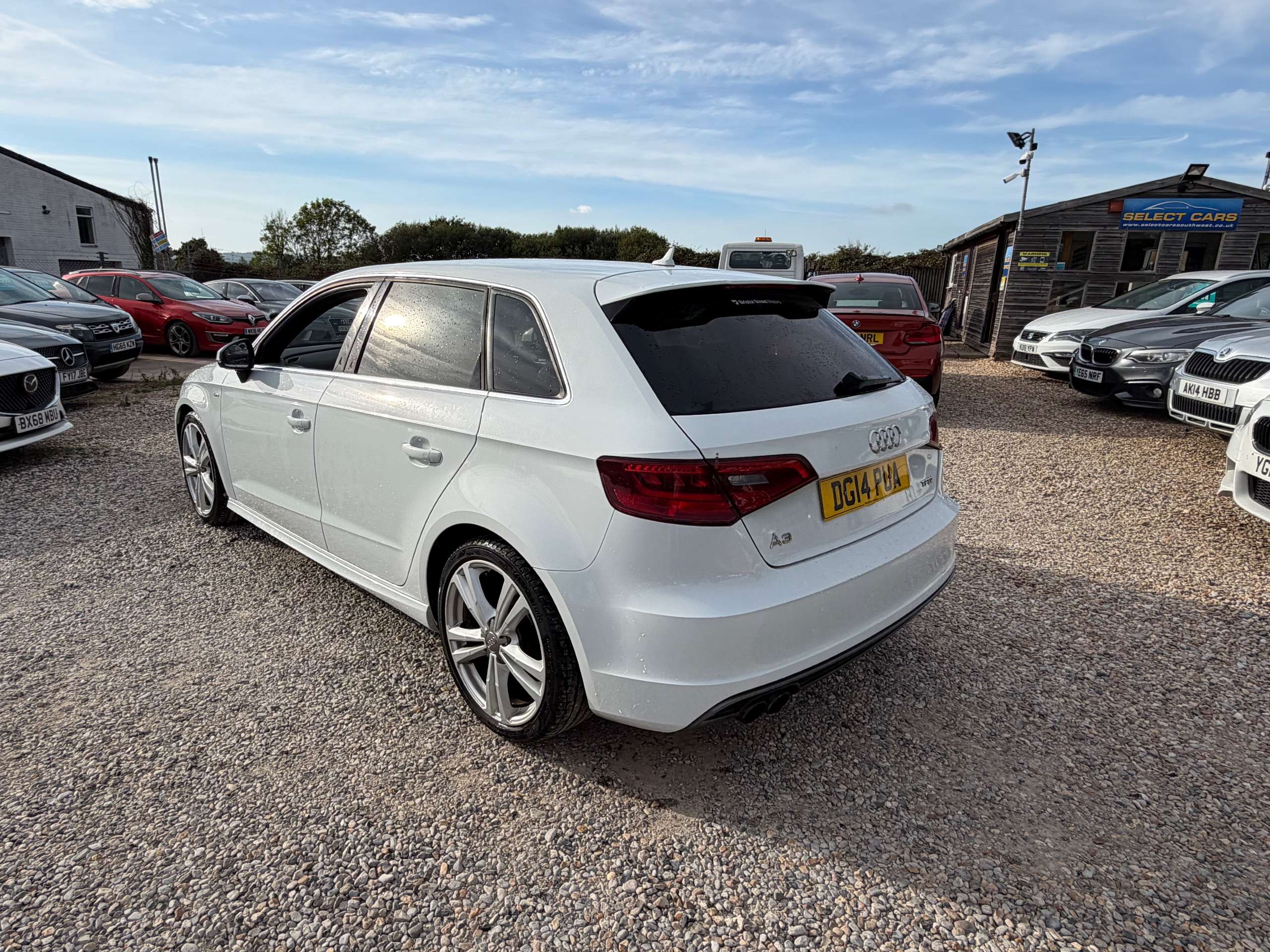 A 2014 AUDI A3 1.4 TFSI CoD S line Sportback 5dr Petrol Manual Euro 6 (s/s) (140 ps) A 2014 AUDI A3 1.4 TFSI CoD S line Sportback 5dr Petrol Manual Euro 6 (s/s) (140 ps)