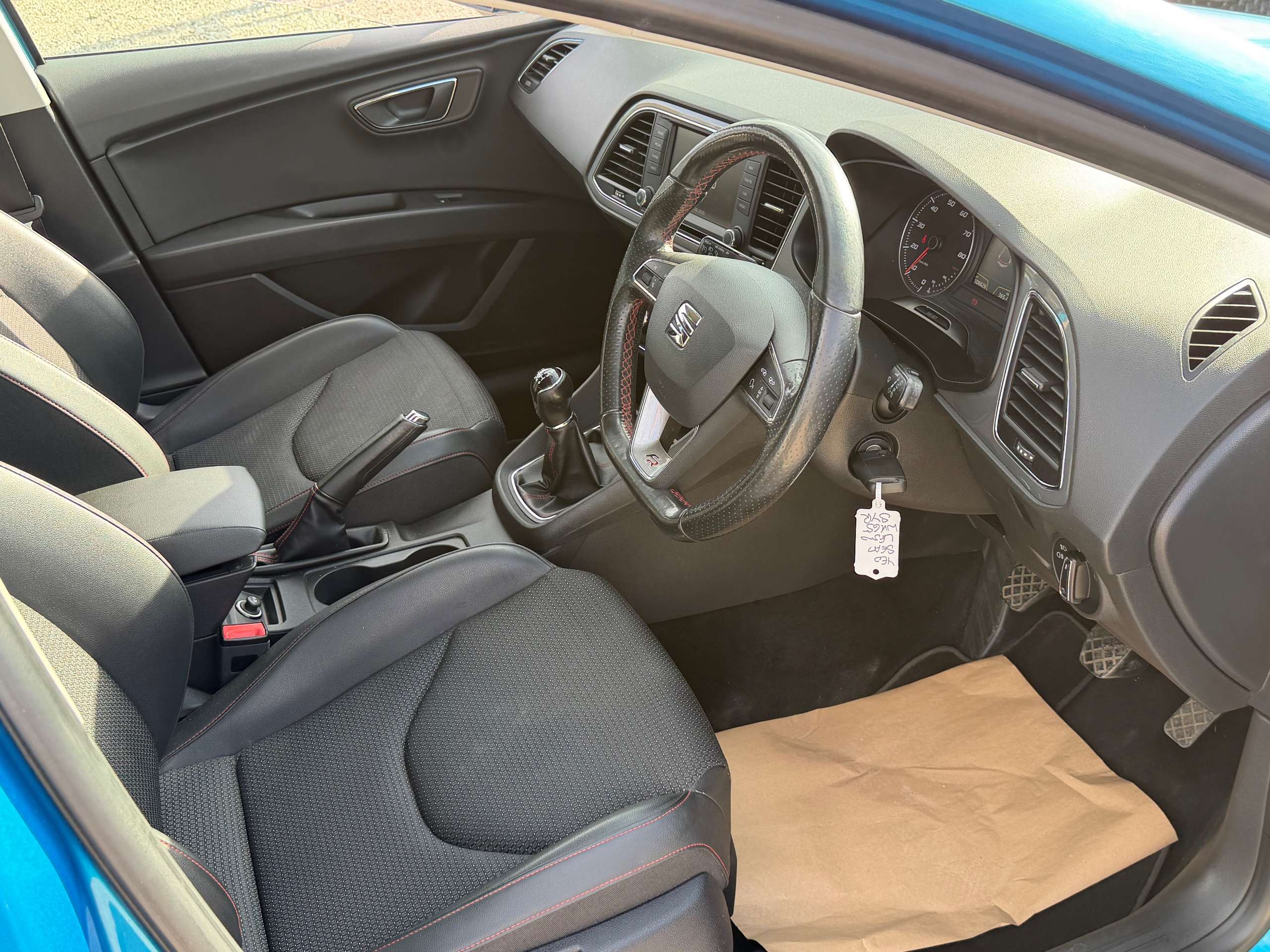 A 2015 SEAT LEON 1.4 EcoTSI FR Hatchback 5dr Petrol Manual Euro 6 (s/s) (150 ps) A 2015 SEAT LEON 1.4 EcoTSI FR Hatchback 5dr Petrol Manual Euro 6 (s/s) (150 ps)
