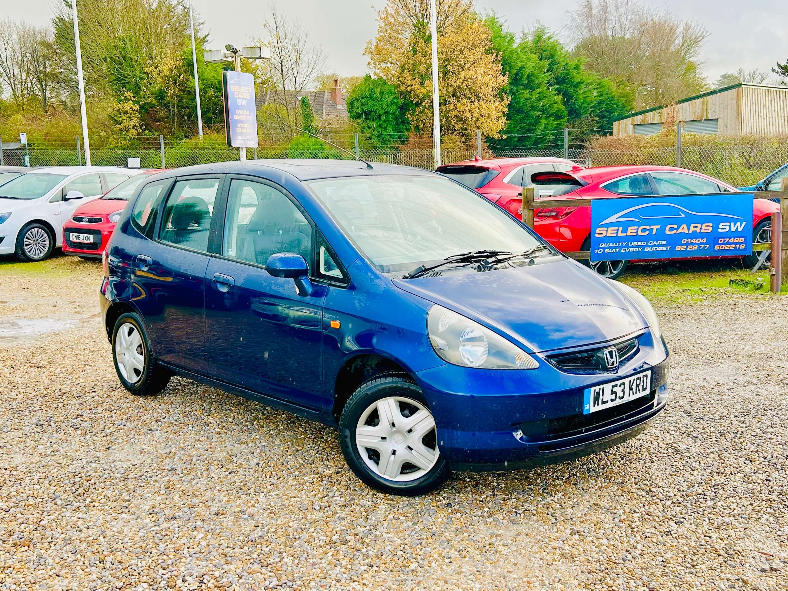 A 2004 HONDA JAZZ 1.4 i-DSI SE Hatchback 5dr Petrol Manual (134 g/km, 82 bhp) A 2004 HONDA JAZZ 1.4 i-DSI SE Hatchback 5dr Petrol Manual (134 g/km, 82 bhp)