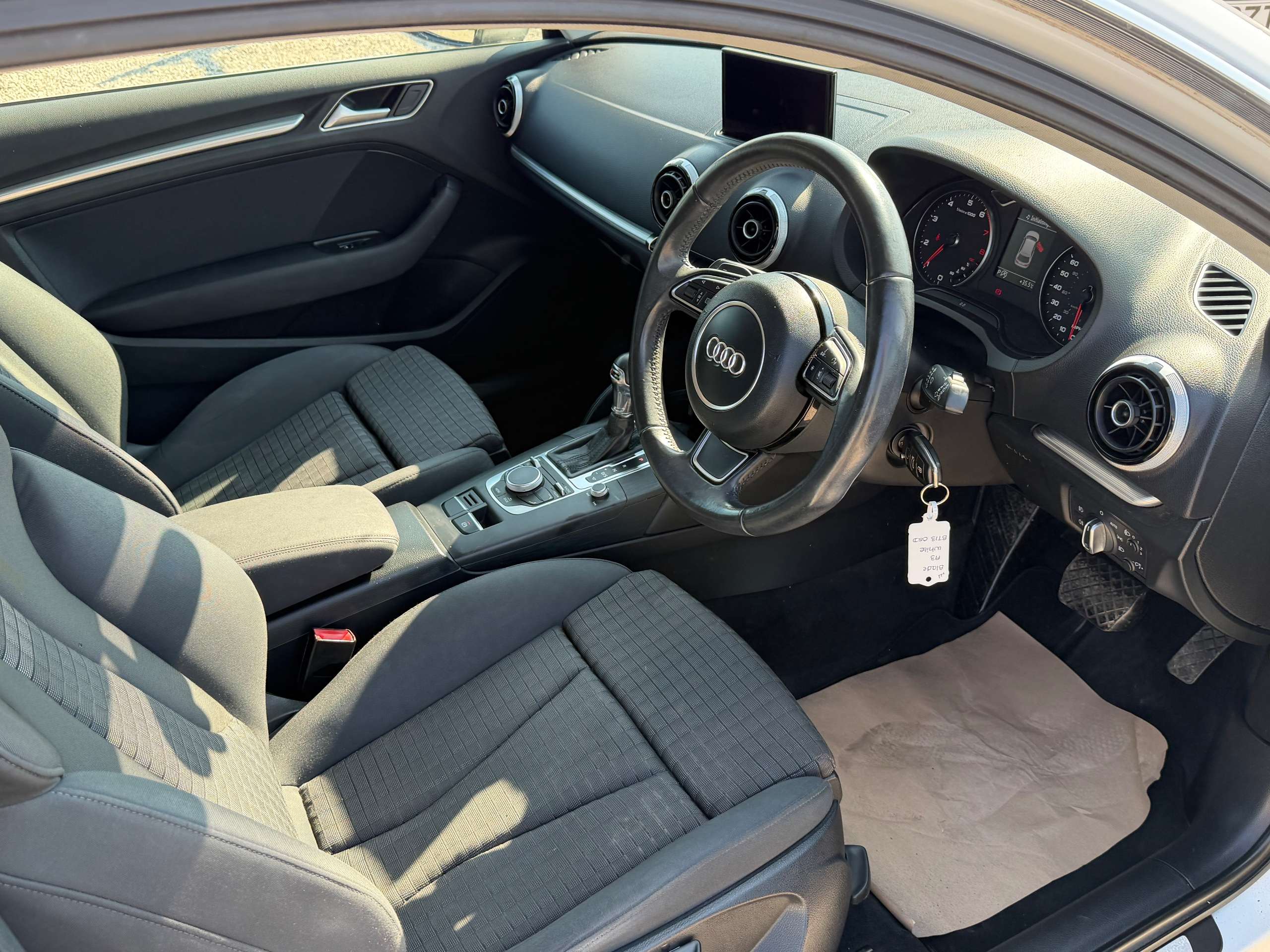 A 2013 AUDI A3 1.4 TFSI Sport Hatchback 3dr Petrol S Tronic Euro 5 (s/s) (122 ps) A 2013 AUDI A3 1.4 TFSI Sport Hatchback 3dr Petrol S Tronic Euro 5 (s/s) (122 ps)