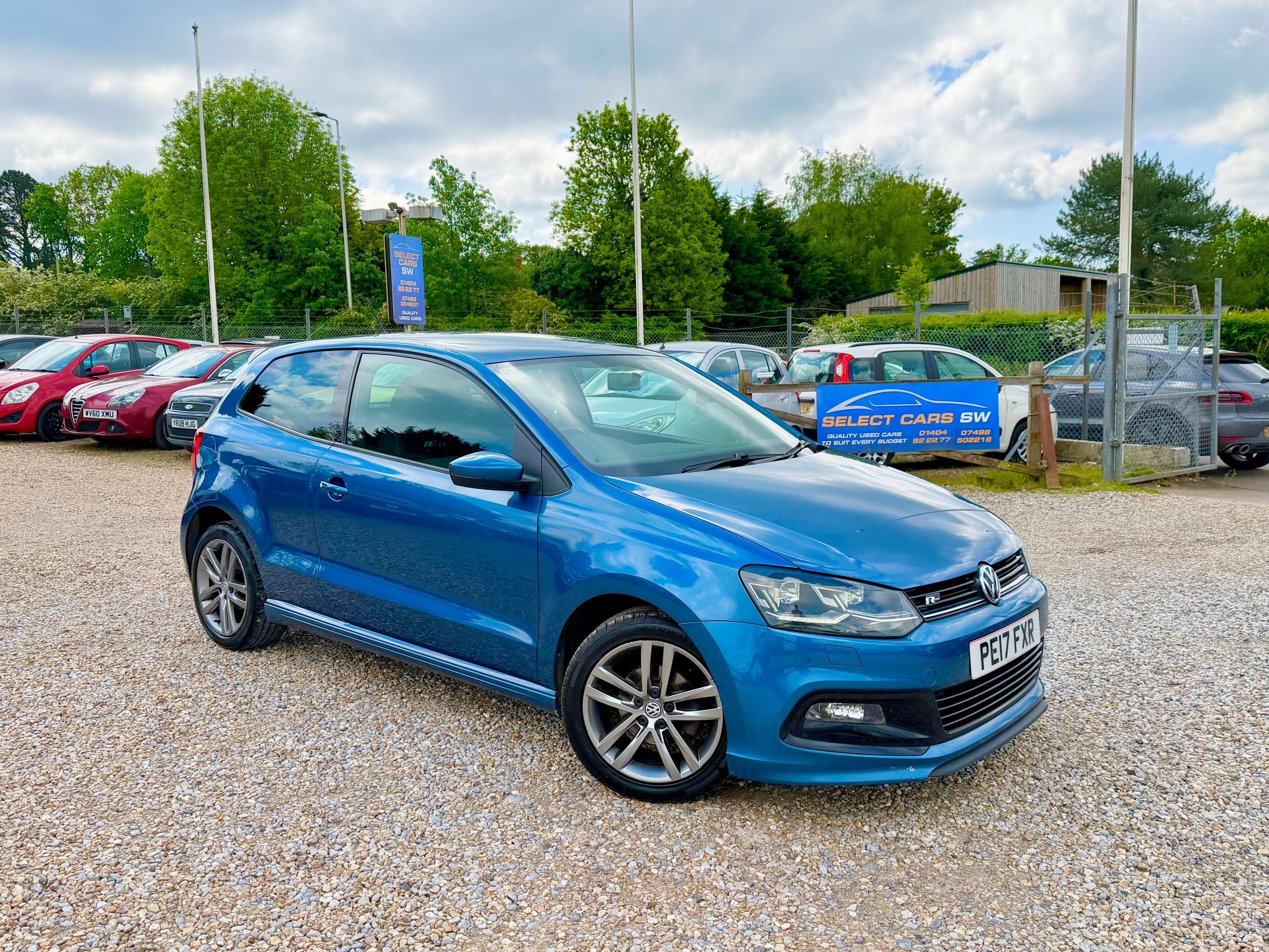 A 2017 VOLKSWAGEN POLO 1.2 TSI R-Line Hatchback 3dr Petrol Manual Euro 6 (s/s) (90 ps) A 2017 VOLKSWAGEN POLO 1.2 TSI R-Line Hatchback 3dr Petrol Manual Euro 6 (s/s) (90 ps)