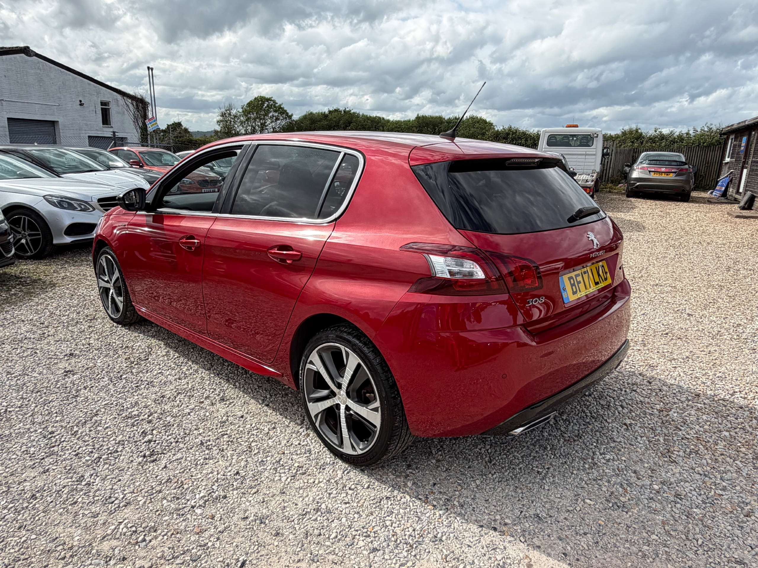 2017 PEUGEOT 308 2017 PEUGEOT 308