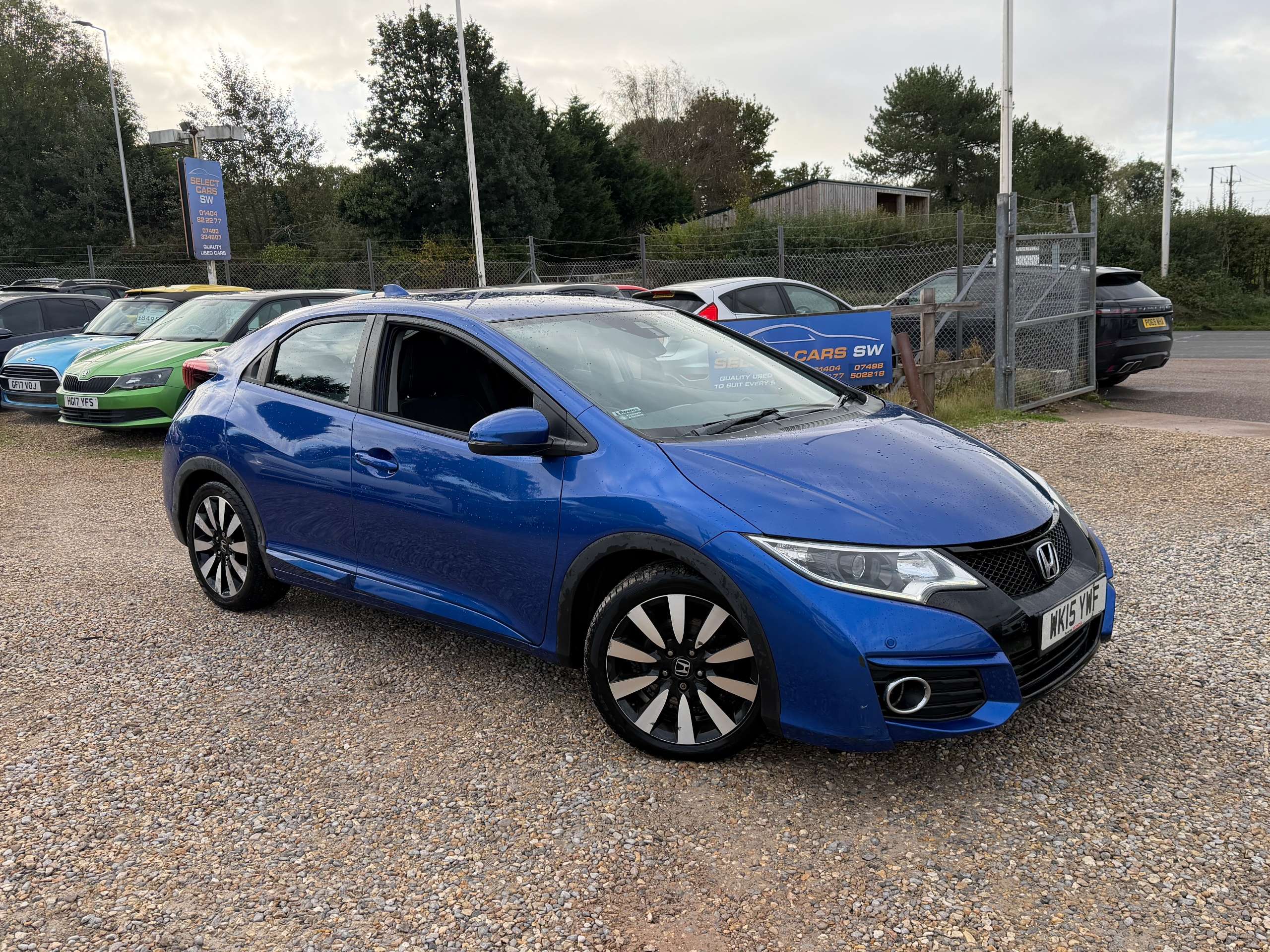 A 2015 HONDA CIVIC 1.8 i-VTEC SE Plus Hatchback 5dr Petrol Auto Euro 6 (142 ps) A 2015 HONDA CIVIC 1.8 i-VTEC SE Plus Hatchback 5dr Petrol Auto Euro 6 (142 ps)