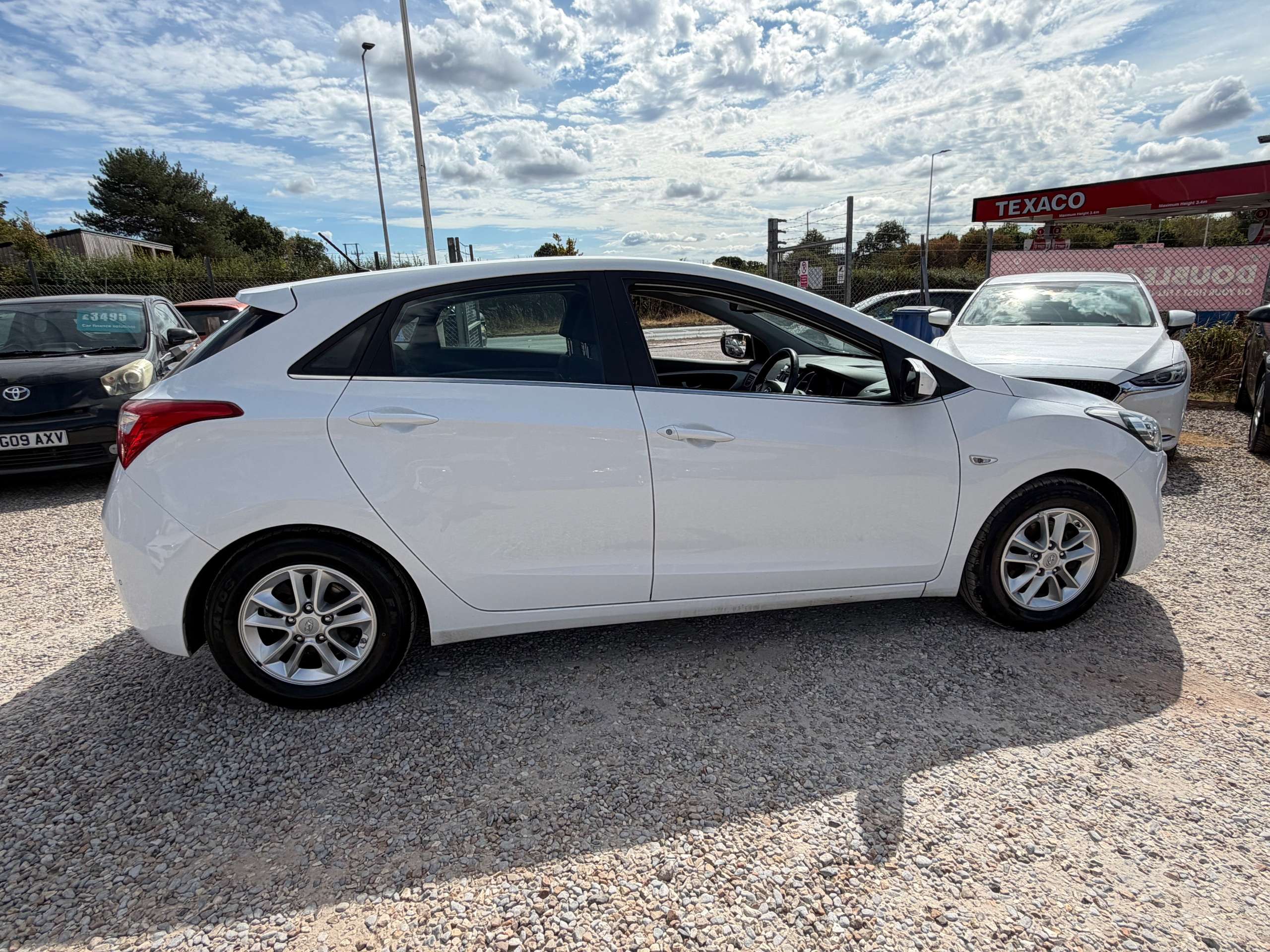 2015 HYUNDAI I30 2015 HYUNDAI I30