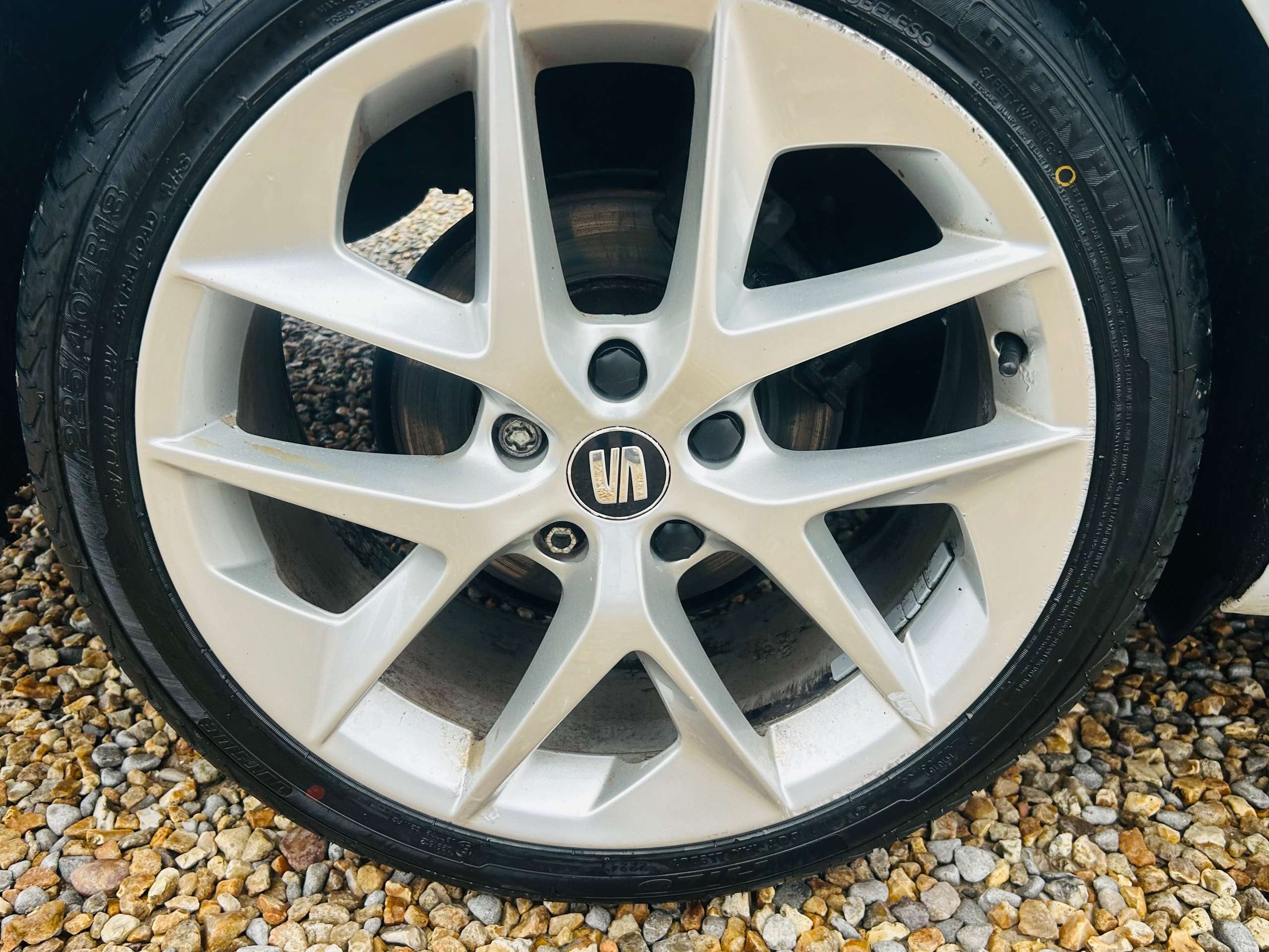 A 2018 SEAT LEON 1.4 TSI FR Technology ST 5dr Petrol Manual Euro 6 (s/s) (125 ps) A 2018 SEAT LEON 1.4 TSI FR Technology ST 5dr Petrol Manual Euro 6 (s/s) (125 ps)