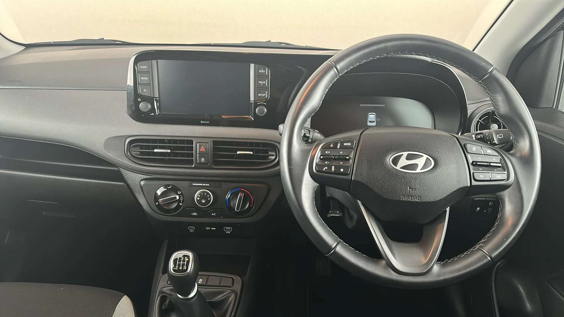 2024 HYUNDAI I10 2024 HYUNDAI I10