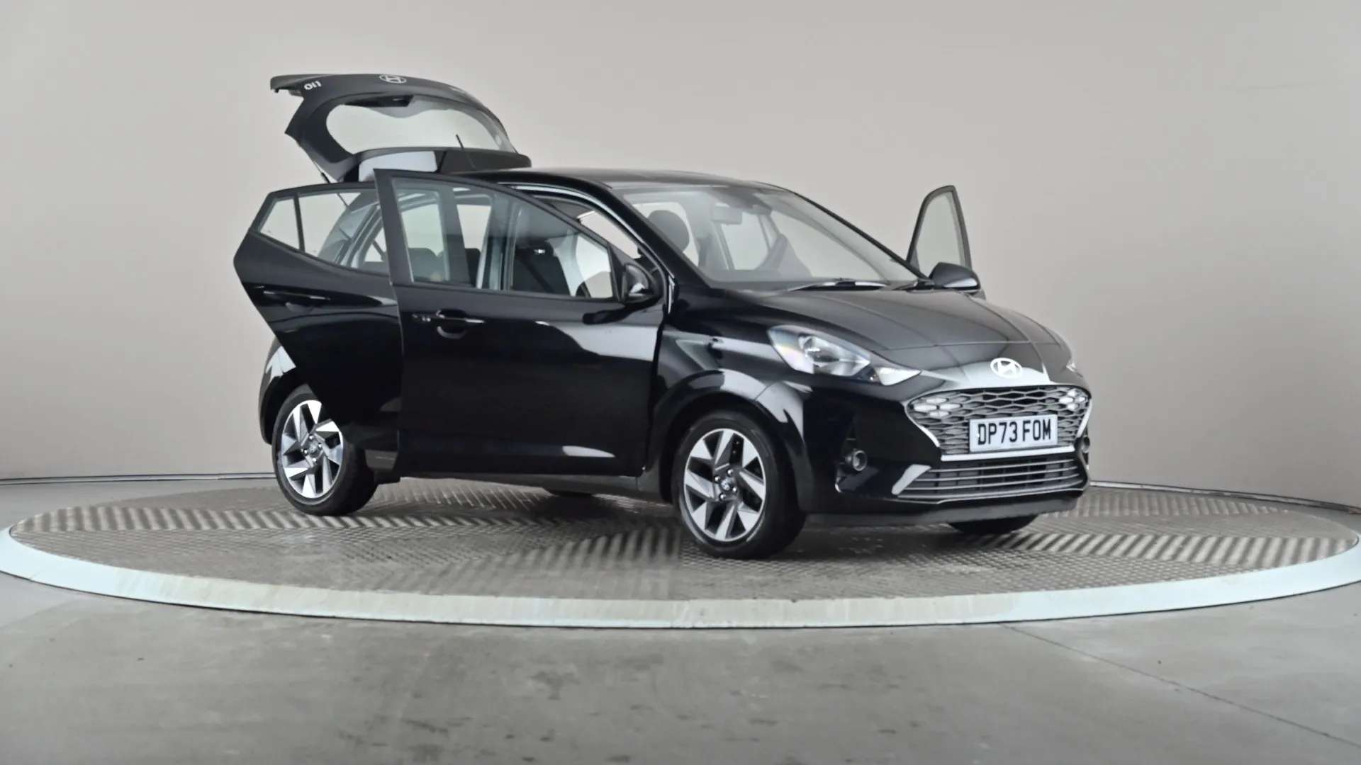 2024 HYUNDAI I10 2024 HYUNDAI I10