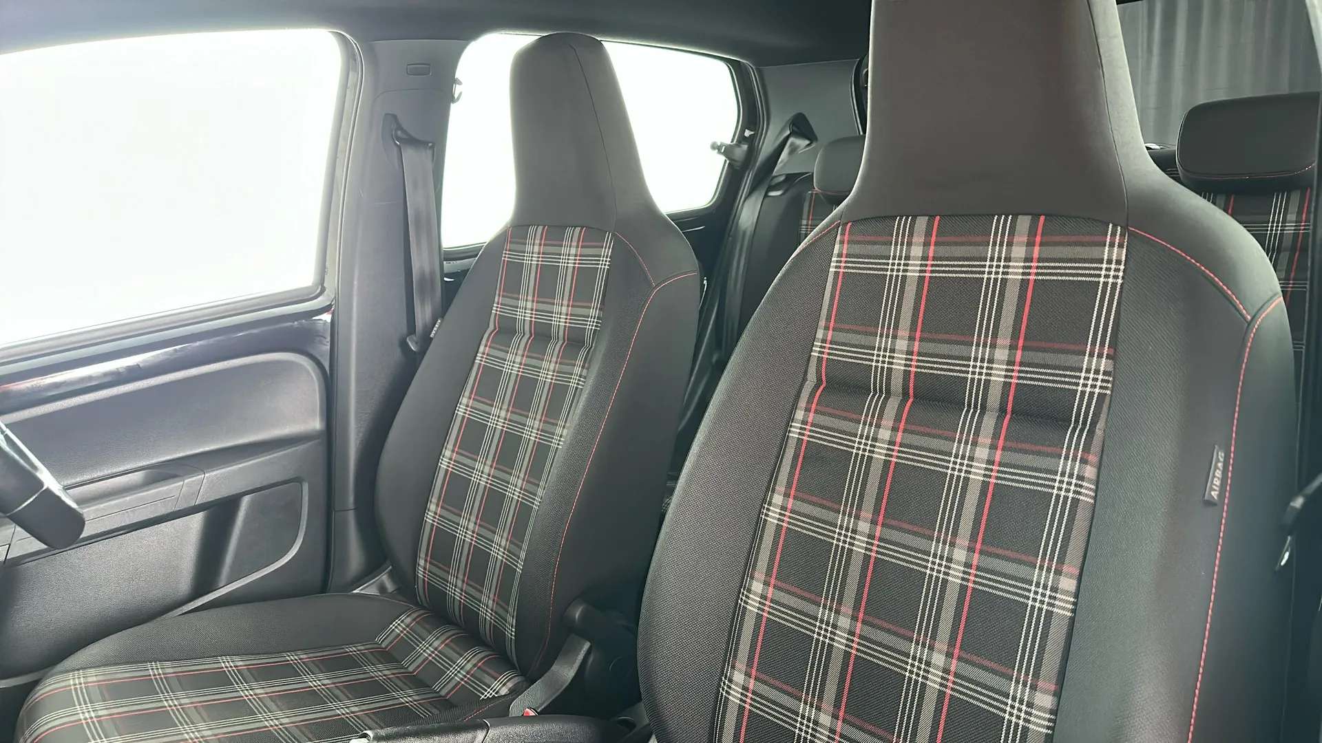 2021 VOLKSWAGEN UP 2021 VOLKSWAGEN UP