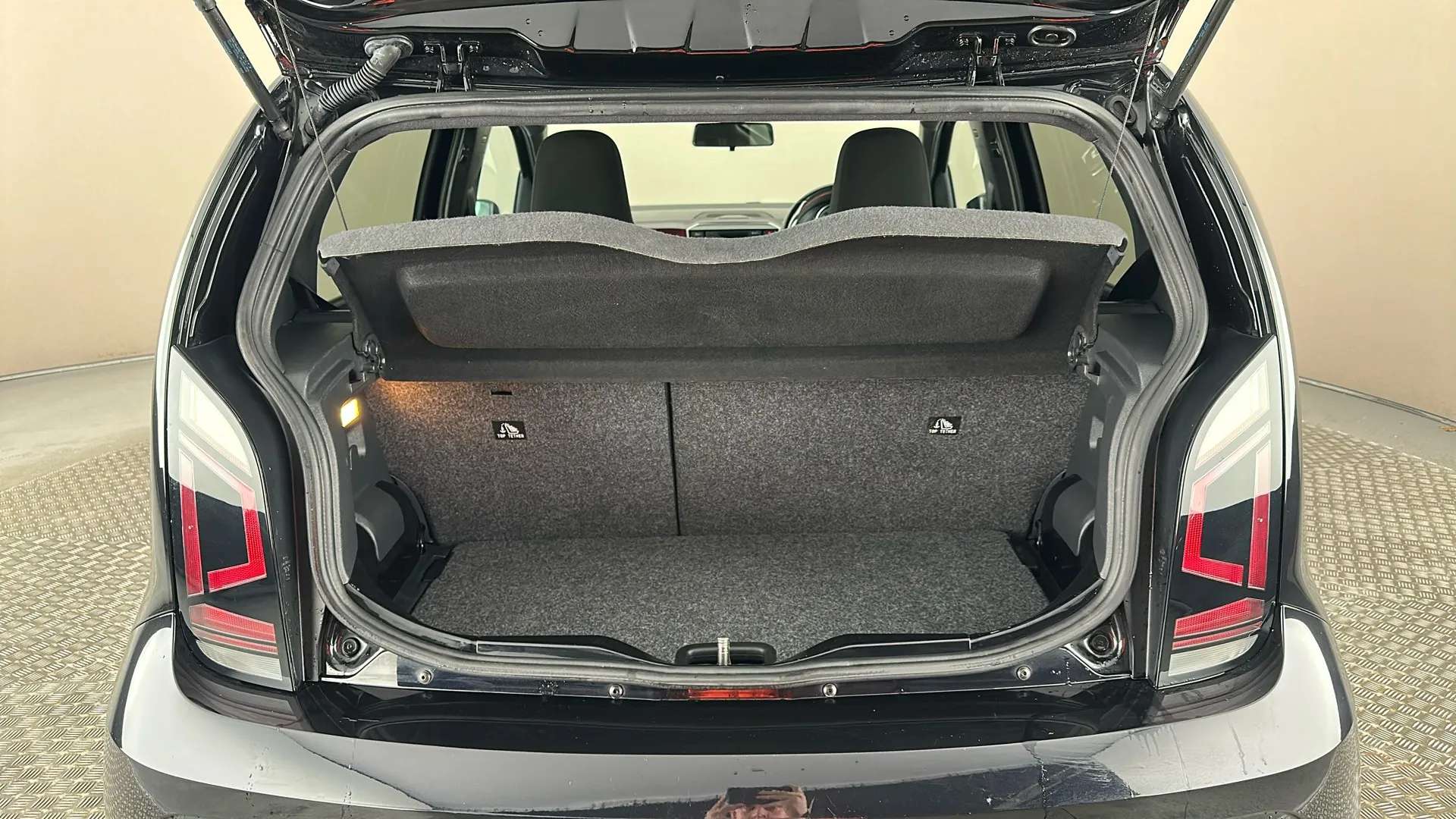 2021 VOLKSWAGEN UP 2021 VOLKSWAGEN UP