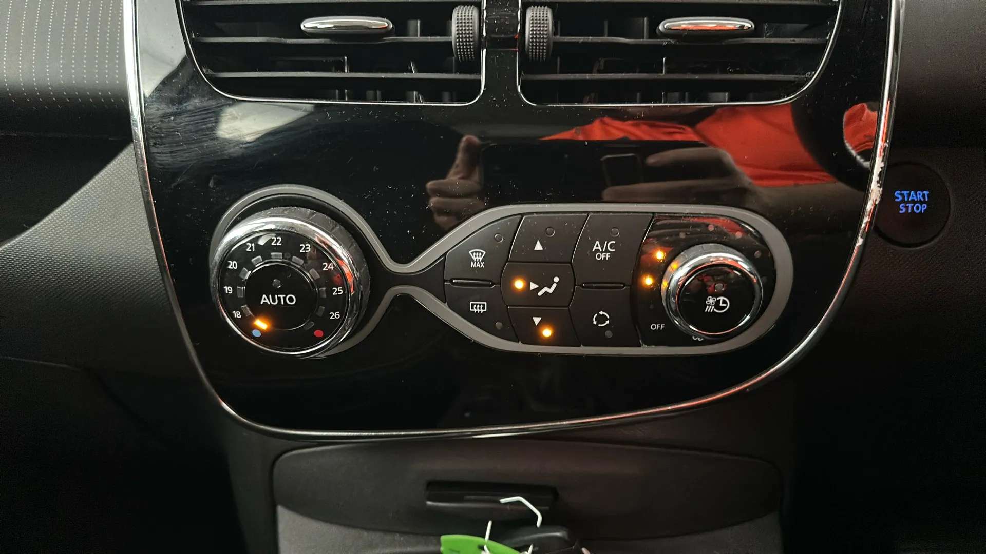 2019 RENAULT ZOE 2019 RENAULT ZOE