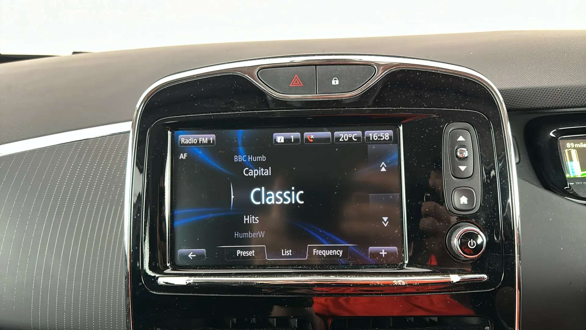 2019 RENAULT ZOE 2019 RENAULT ZOE