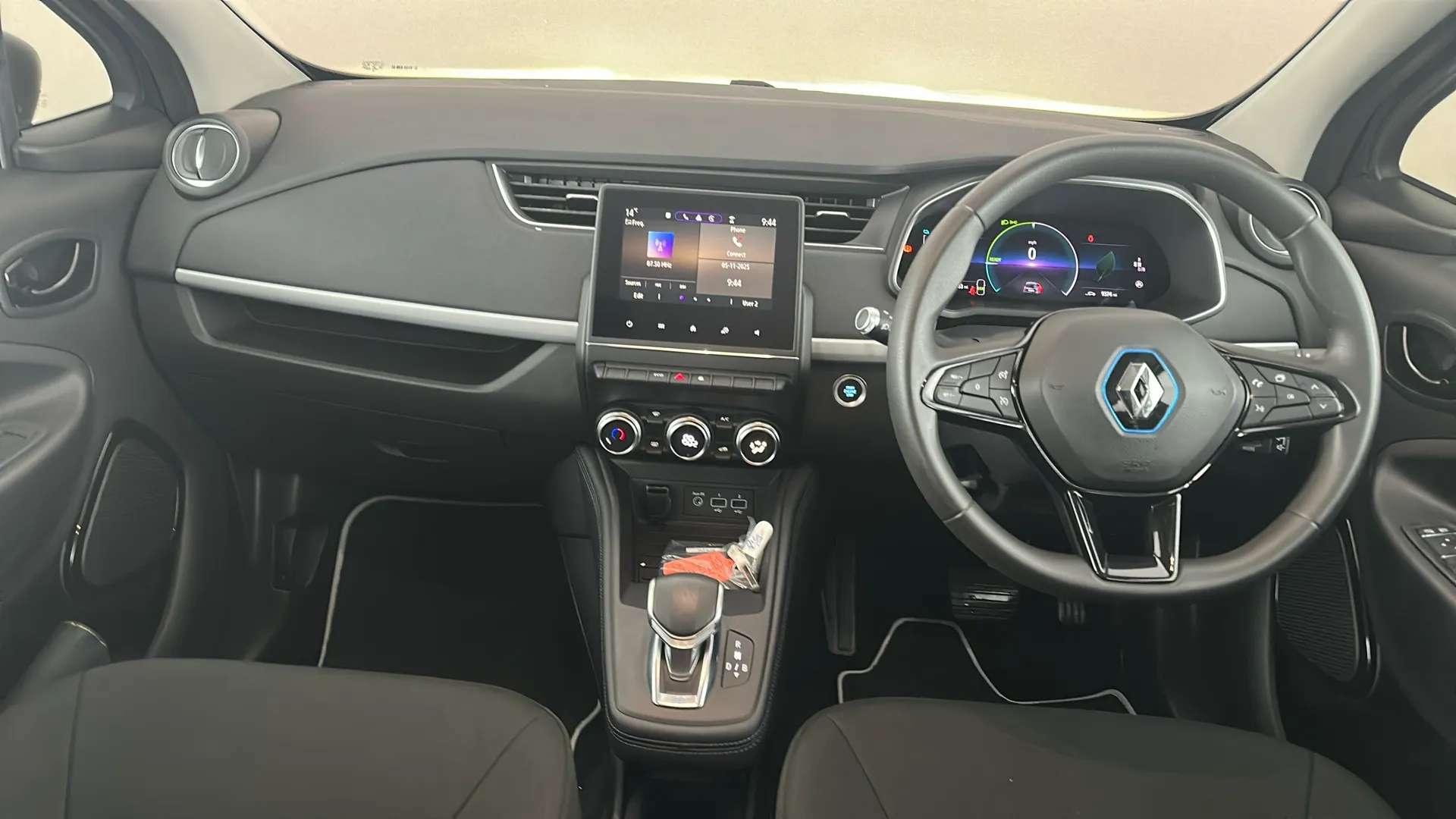 2020 RENAULT ZOE 2020 RENAULT ZOE