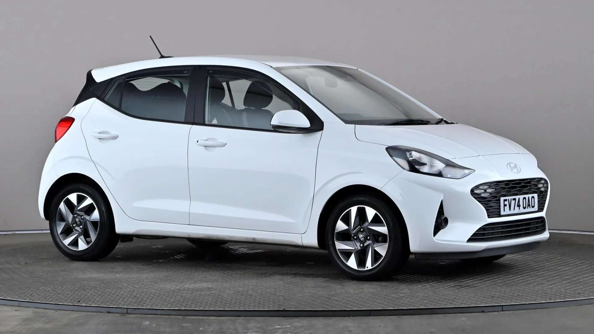 2024 HYUNDAI I10 2024 HYUNDAI I10