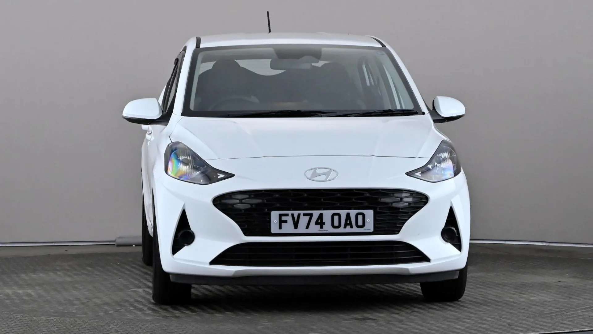 2024 HYUNDAI I10 2024 HYUNDAI I10