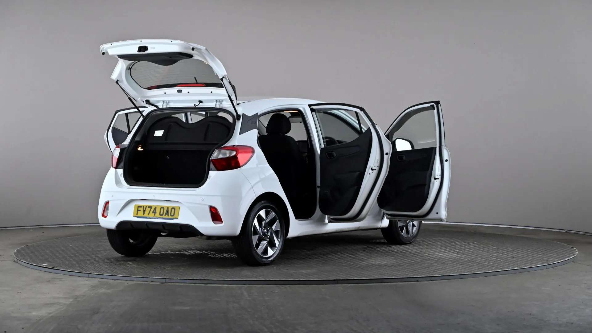 2024 HYUNDAI I10 2024 HYUNDAI I10