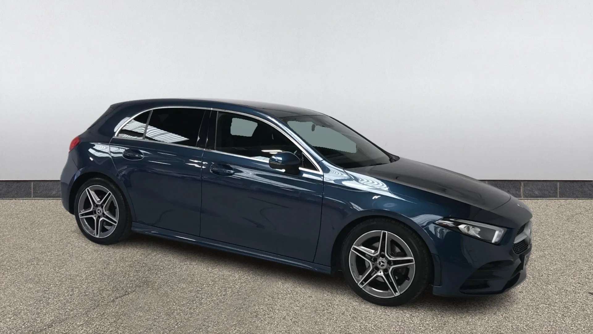 A 2020 MERCEDES-BENZ A CLASS A200 AMG Line Auto A 2020 MERCEDES-BENZ A CLASS A200 AMG Line Auto