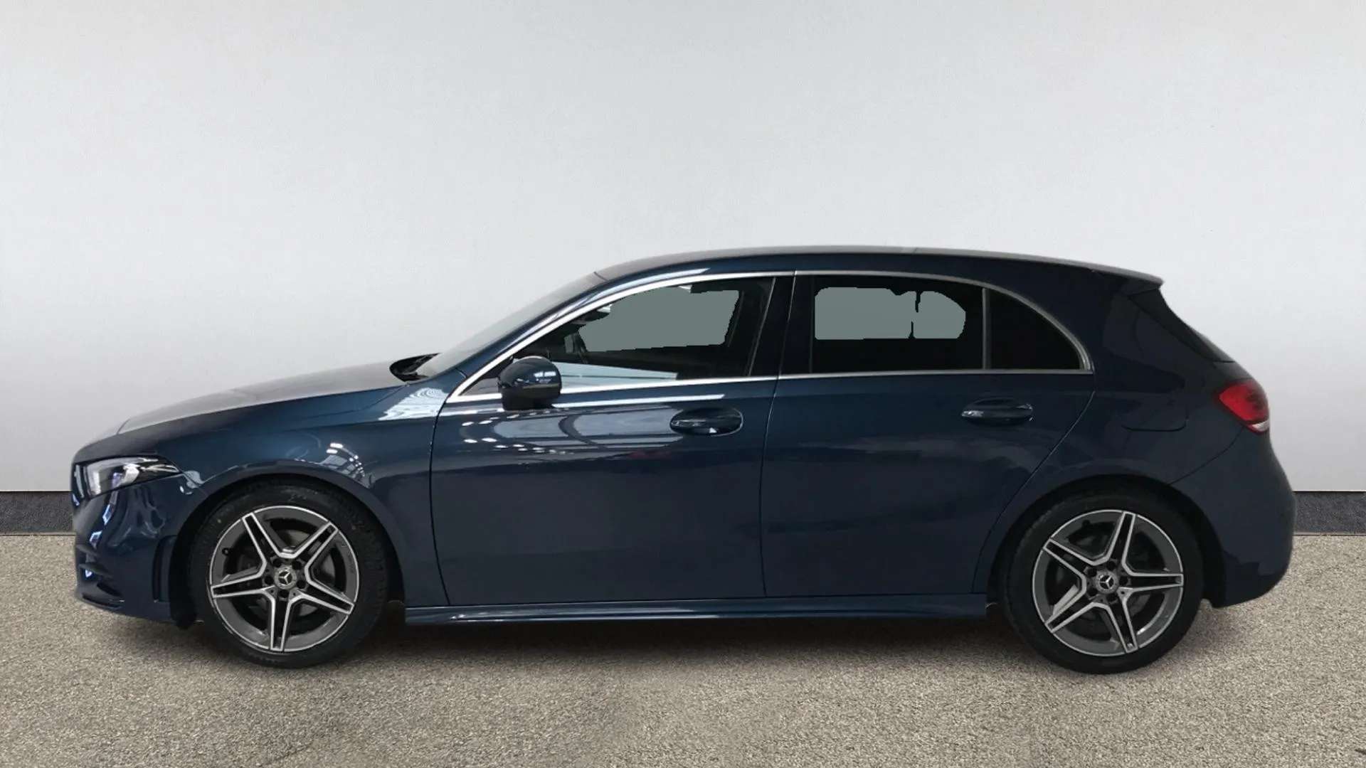 A 2020 MERCEDES-BENZ A CLASS A200 AMG Line Auto A 2020 MERCEDES-BENZ A CLASS A200 AMG Line Auto