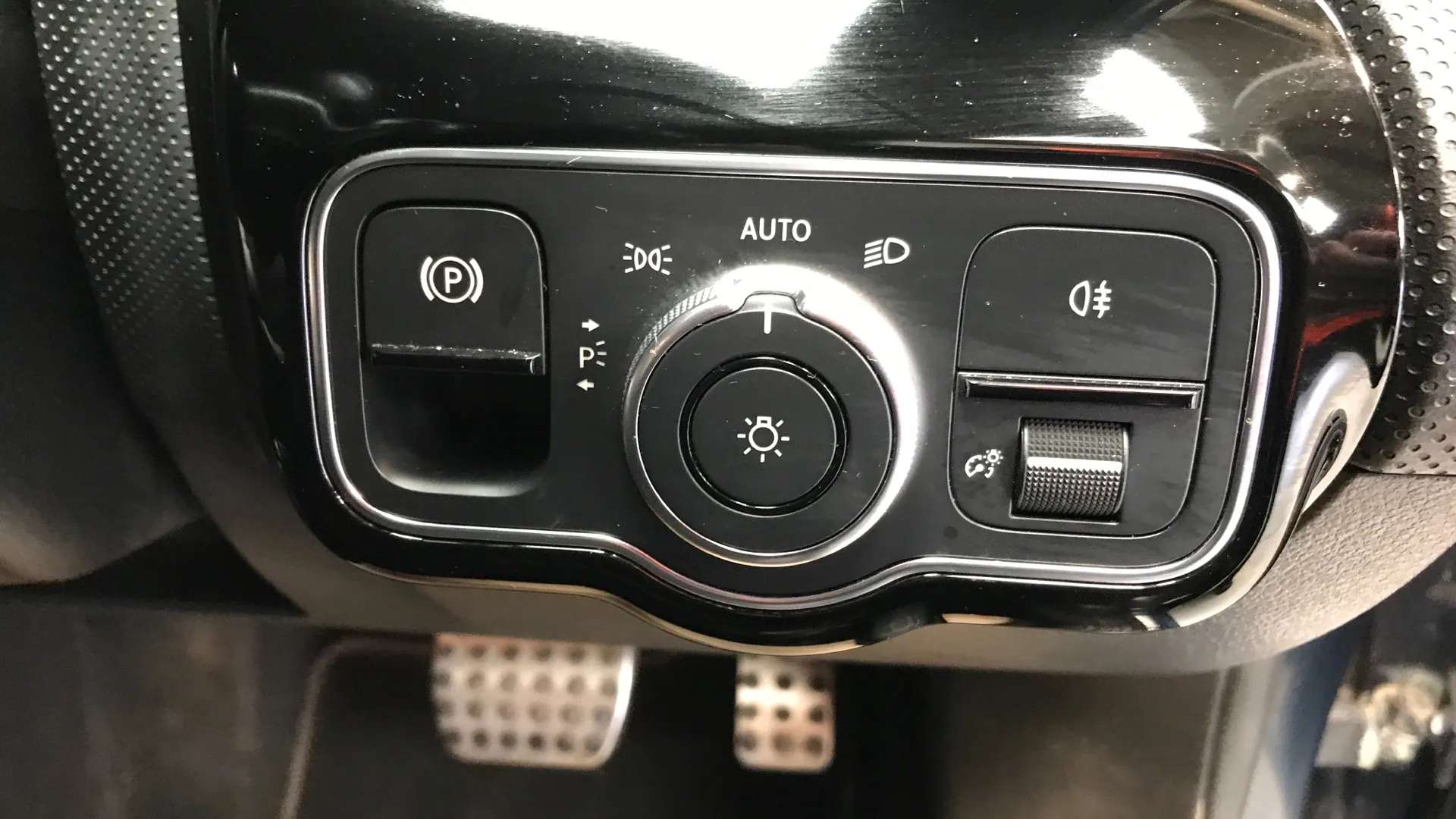 2020 MERCEDES-BENZ A CLASS 2020 MERCEDES-BENZ A CLASS