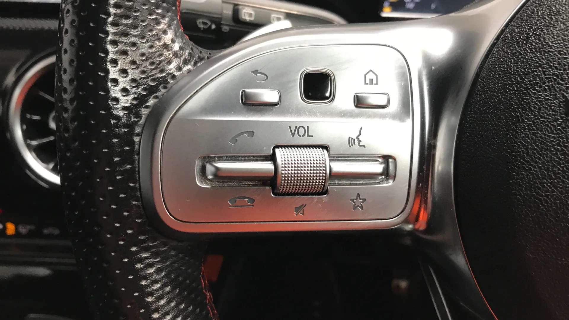 2020 MERCEDES-BENZ A CLASS 2020 MERCEDES-BENZ A CLASS