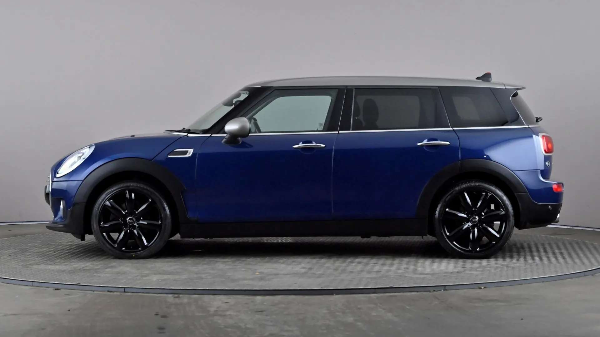 2016 MINI CLUBMAN 2016 MINI CLUBMAN