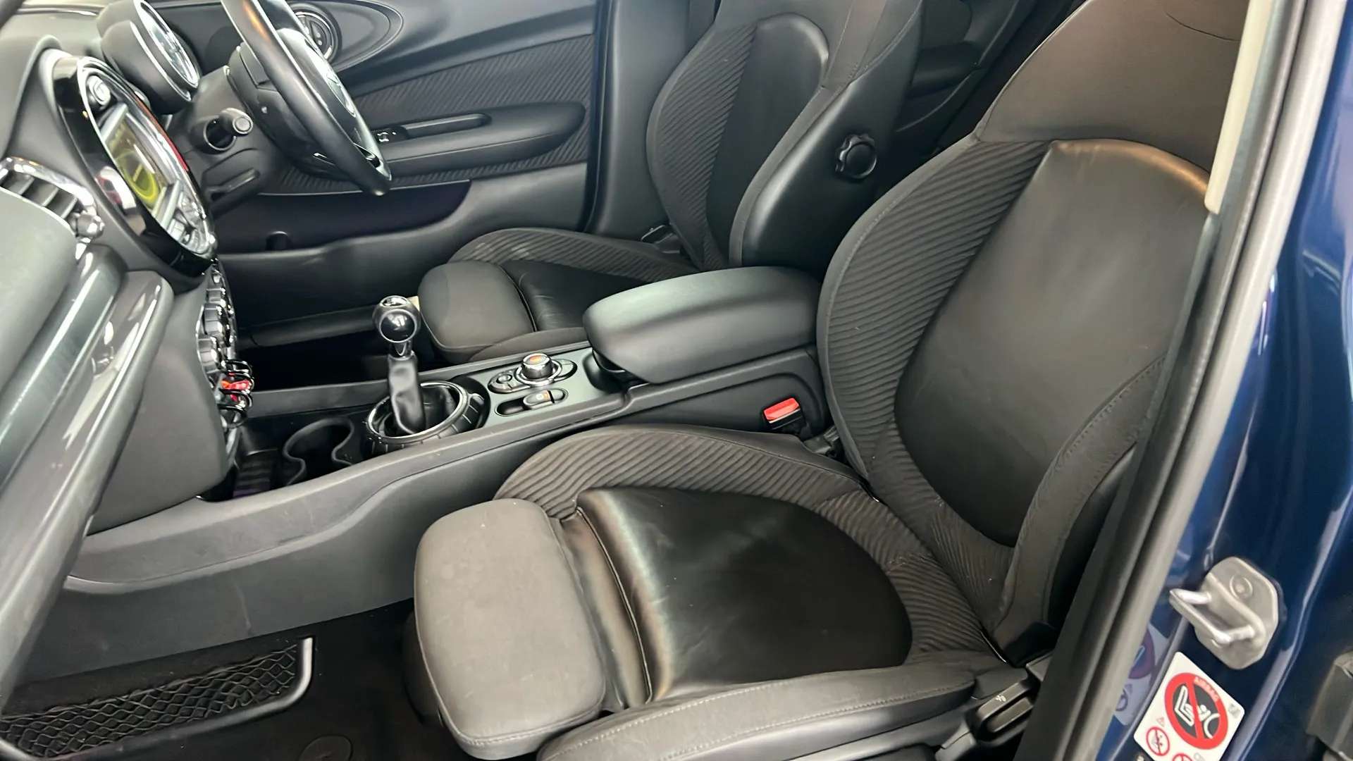 2016 MINI CLUBMAN 2016 MINI CLUBMAN