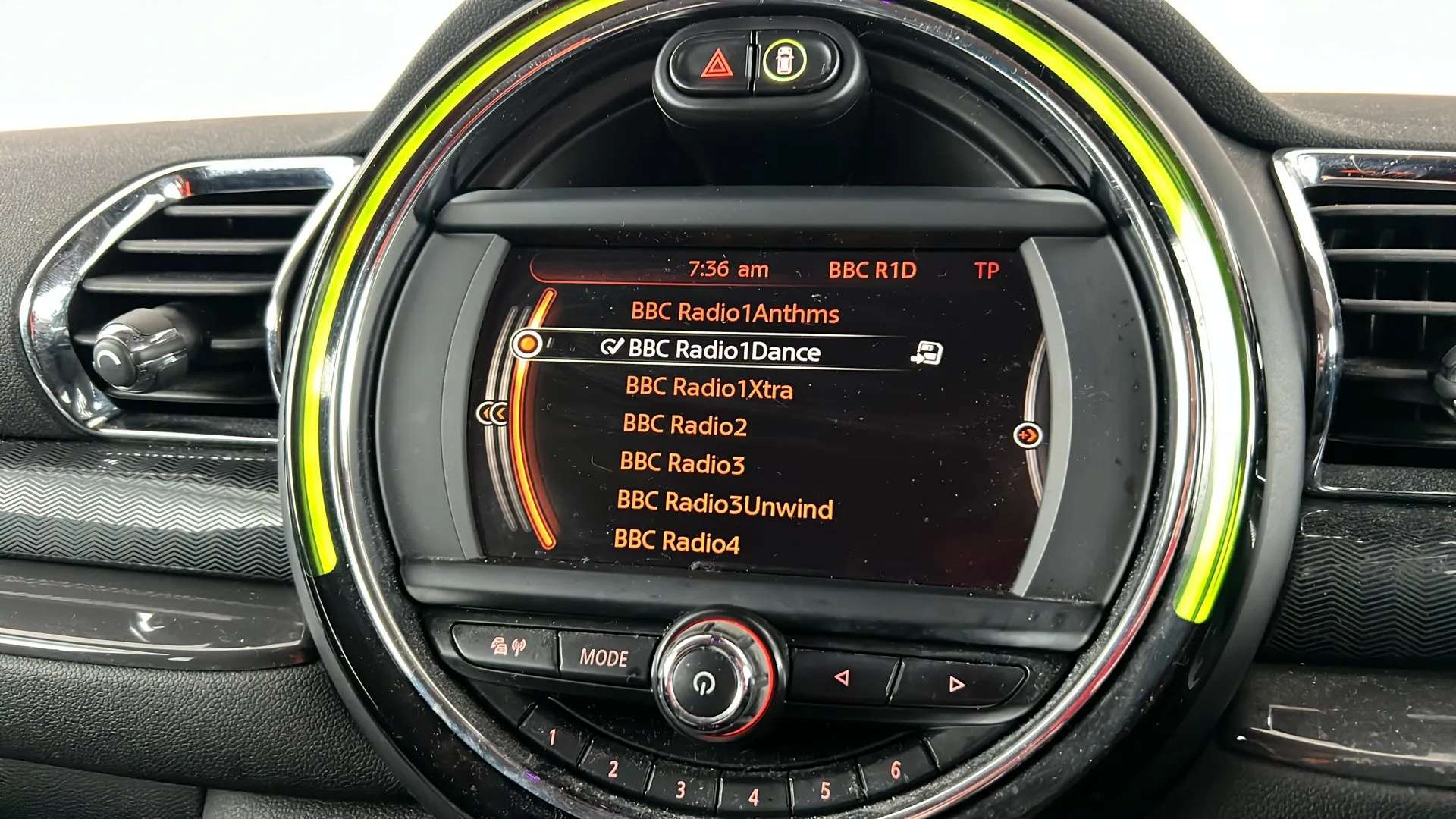 2016 MINI CLUBMAN 2016 MINI CLUBMAN