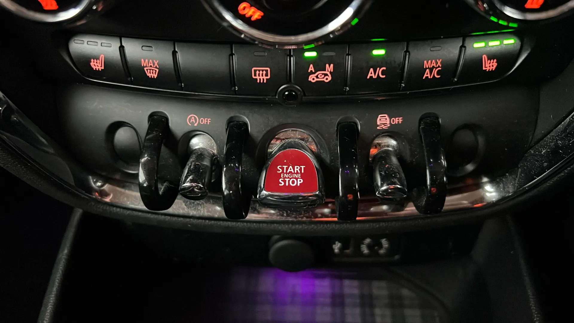 2016 MINI CLUBMAN 2016 MINI CLUBMAN