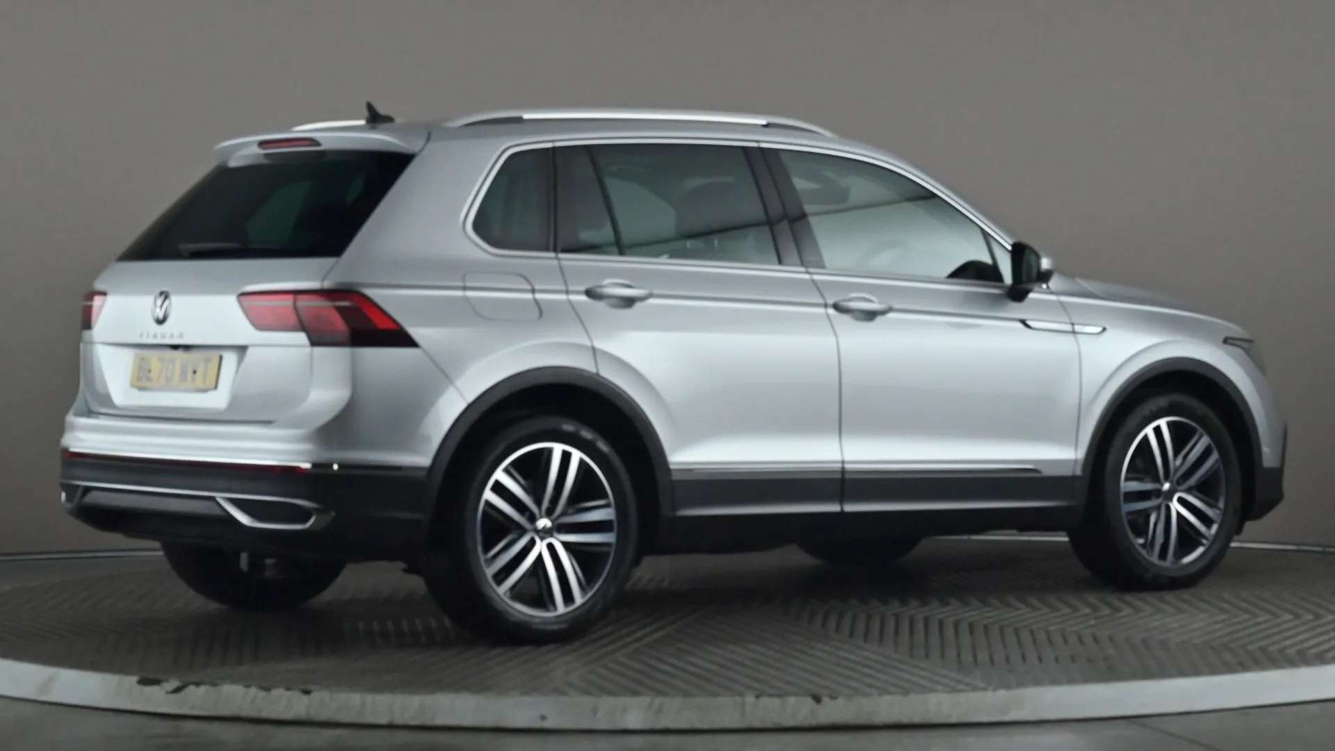 2020 VOLKSWAGEN TIGUAN 2020 VOLKSWAGEN TIGUAN