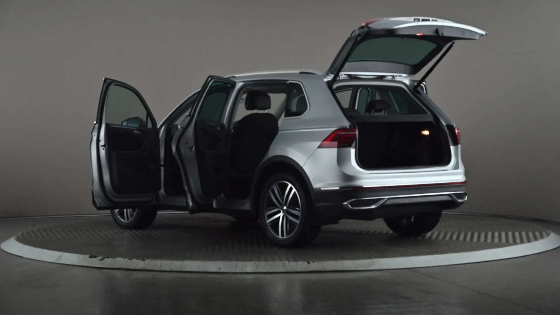 2020 VOLKSWAGEN TIGUAN 2020 VOLKSWAGEN TIGUAN