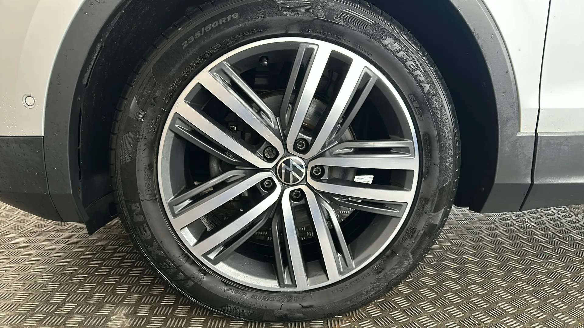 2020 VOLKSWAGEN TIGUAN 2020 VOLKSWAGEN TIGUAN