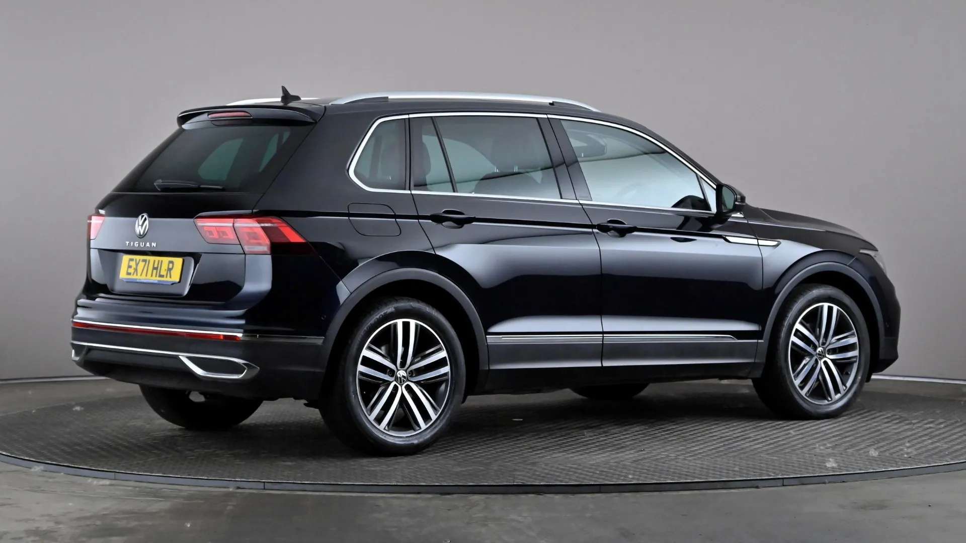 2021 VOLKSWAGEN TIGUAN 2021 VOLKSWAGEN TIGUAN