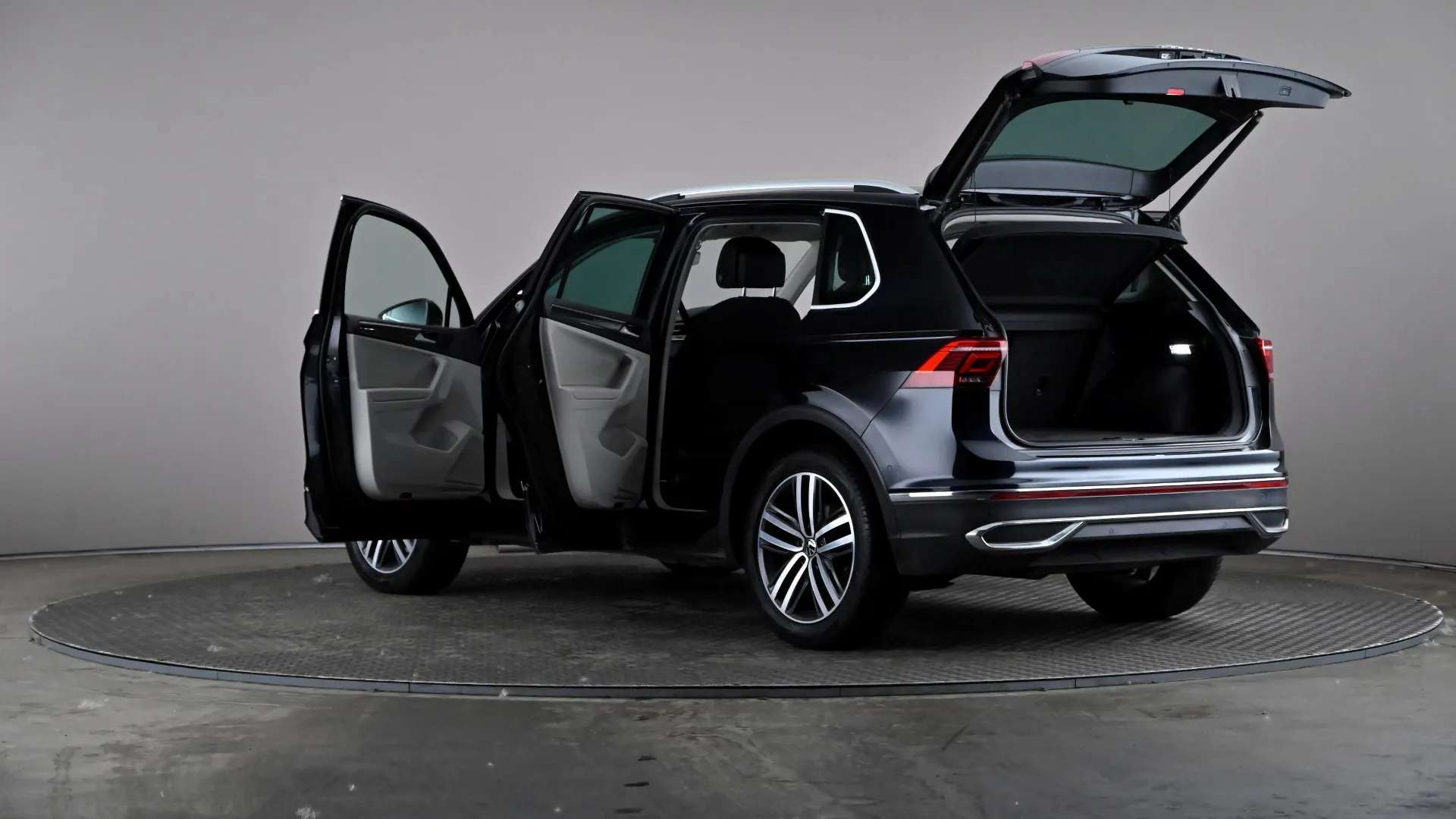 2021 VOLKSWAGEN TIGUAN 2021 VOLKSWAGEN TIGUAN