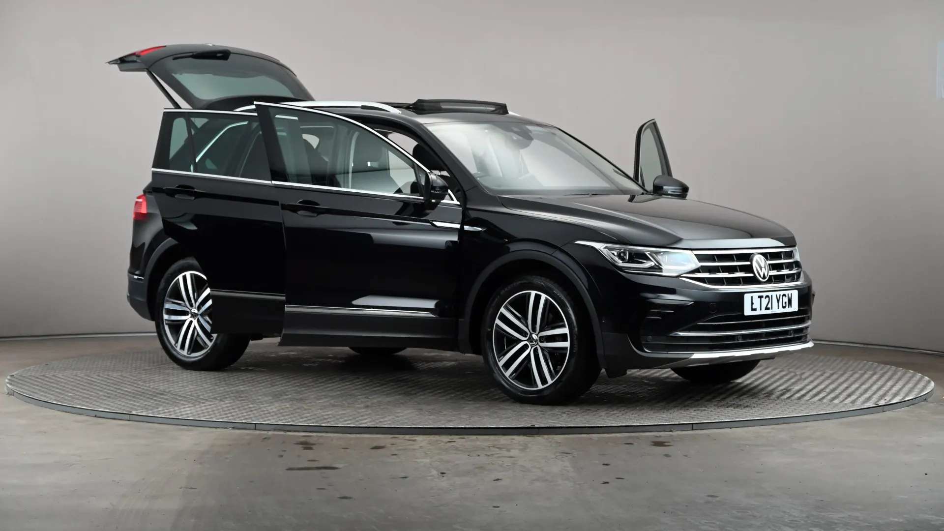 2021 VOLKSWAGEN TIGUAN 2021 VOLKSWAGEN TIGUAN