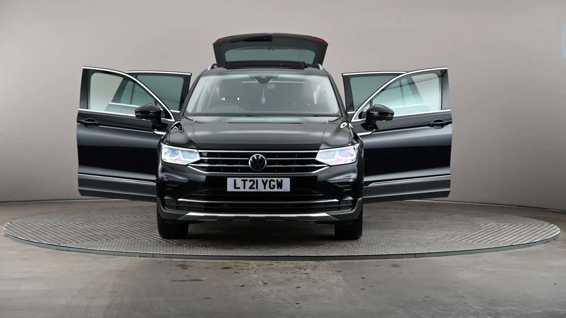 2021 VOLKSWAGEN TIGUAN 2021 VOLKSWAGEN TIGUAN