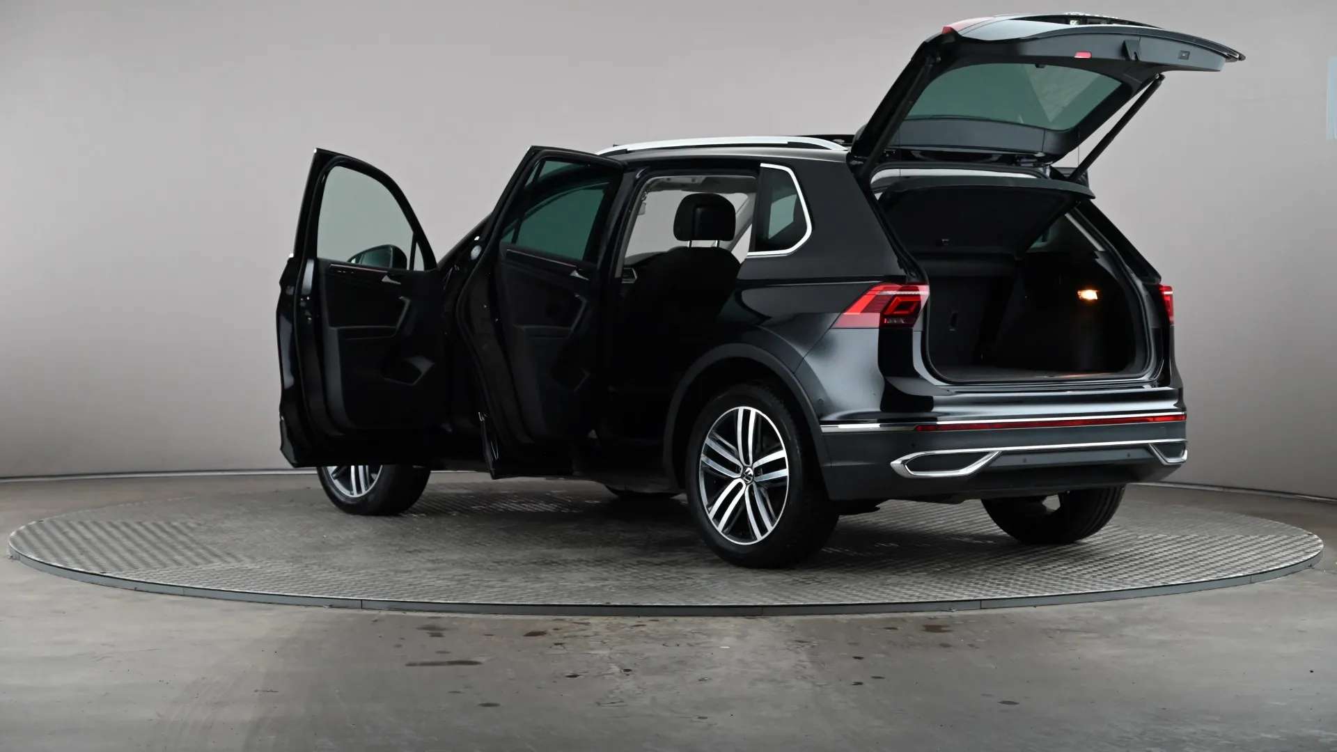 2021 VOLKSWAGEN TIGUAN 2021 VOLKSWAGEN TIGUAN