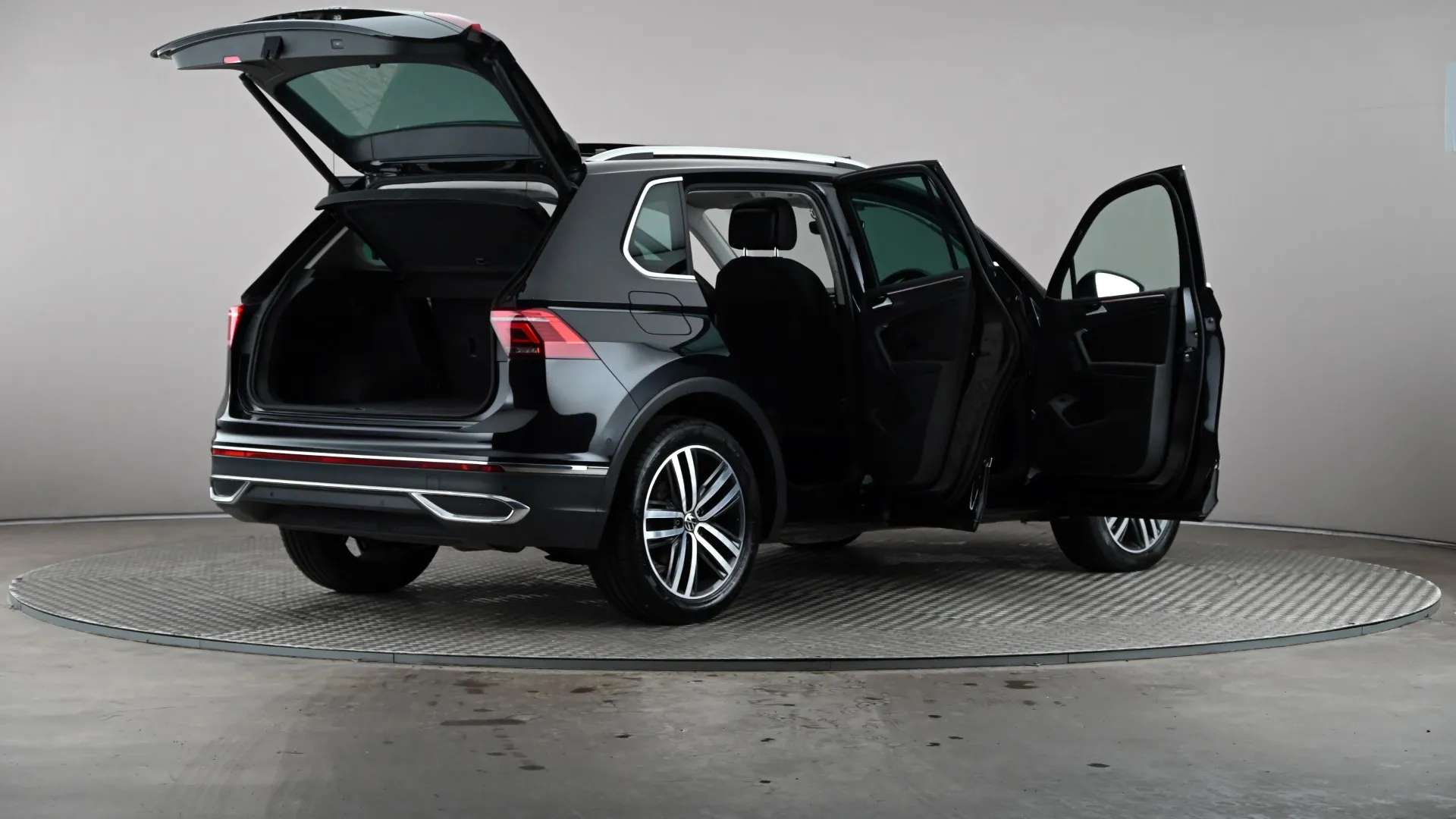 2021 VOLKSWAGEN TIGUAN 2021 VOLKSWAGEN TIGUAN