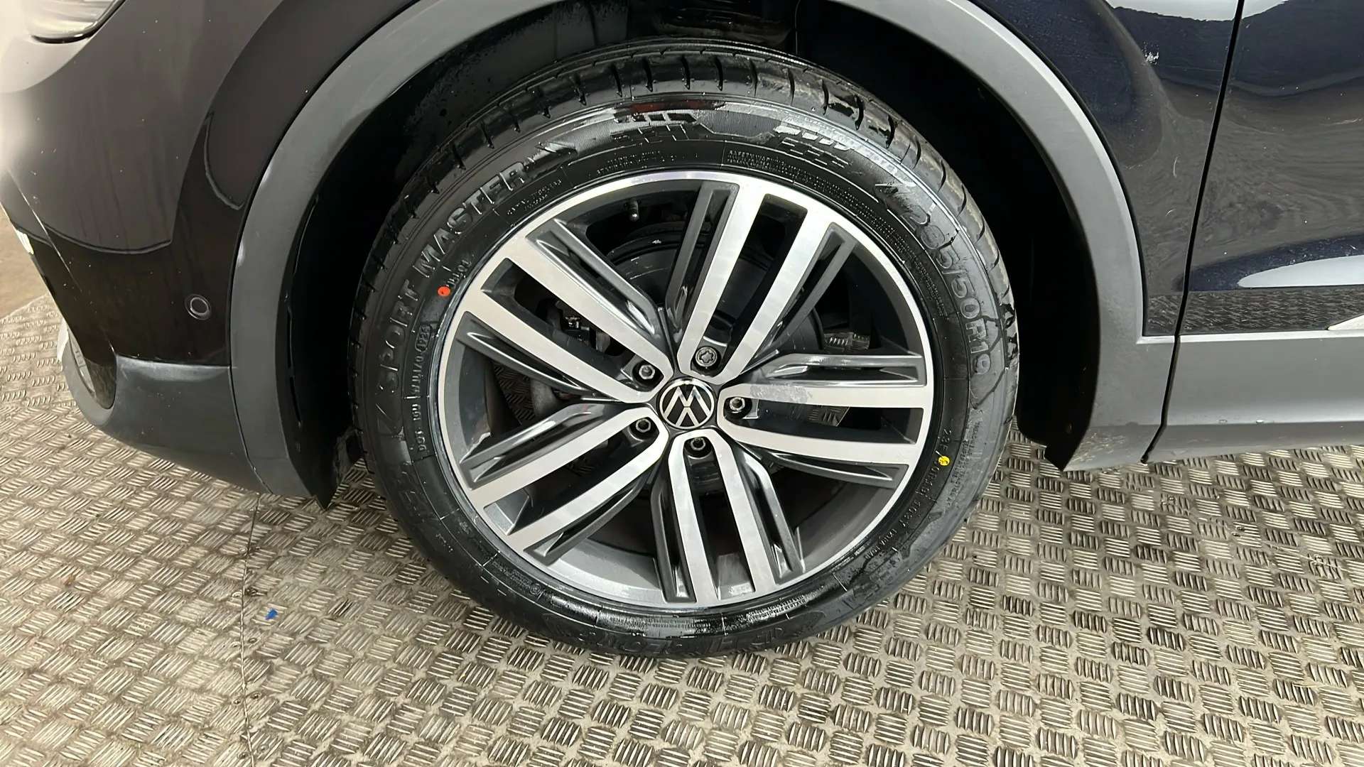 2021 VOLKSWAGEN TIGUAN 2021 VOLKSWAGEN TIGUAN