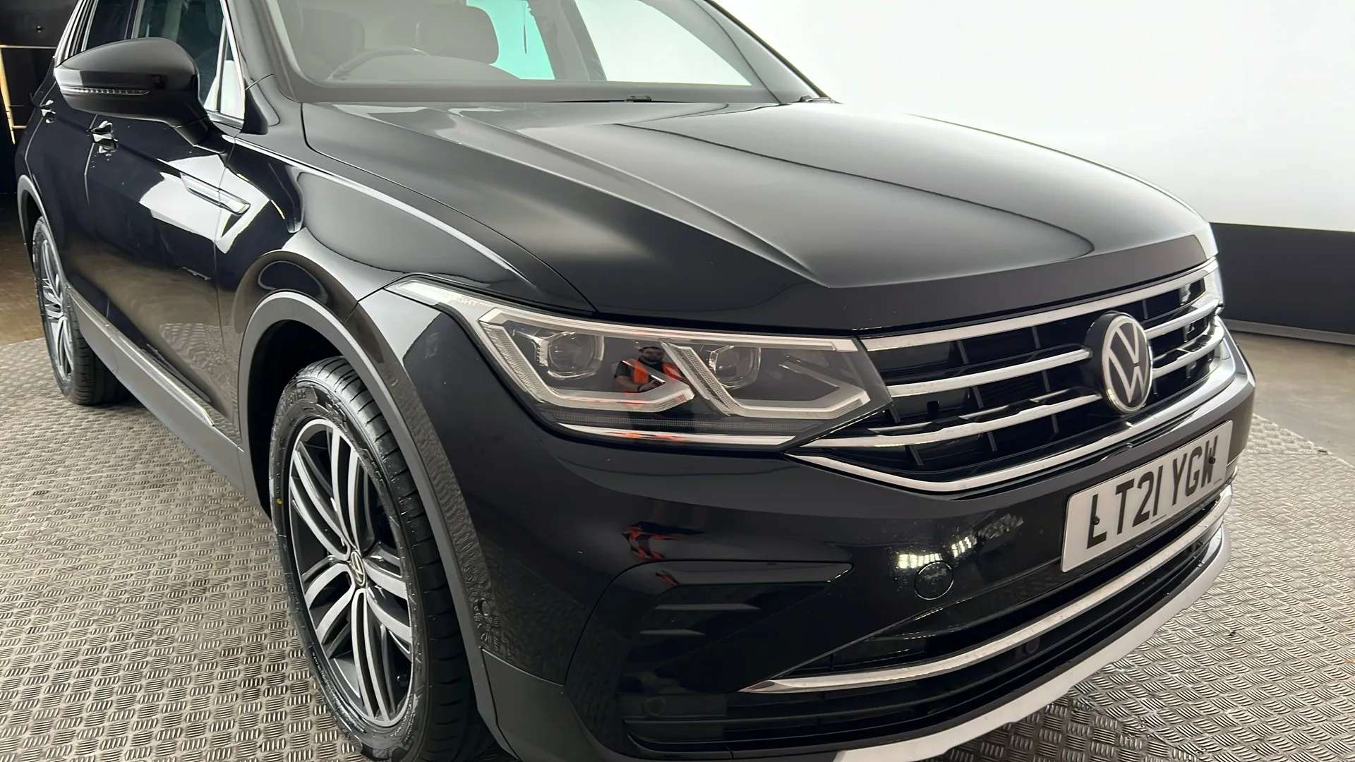 2021 VOLKSWAGEN TIGUAN 2021 VOLKSWAGEN TIGUAN