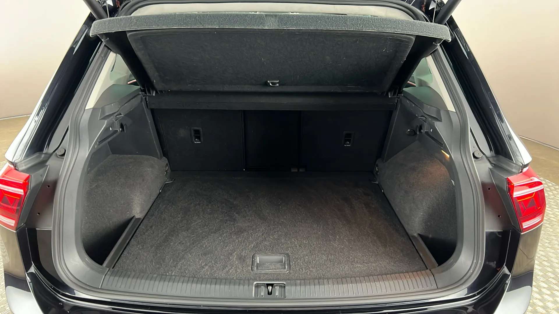 2021 VOLKSWAGEN TIGUAN 2021 VOLKSWAGEN TIGUAN