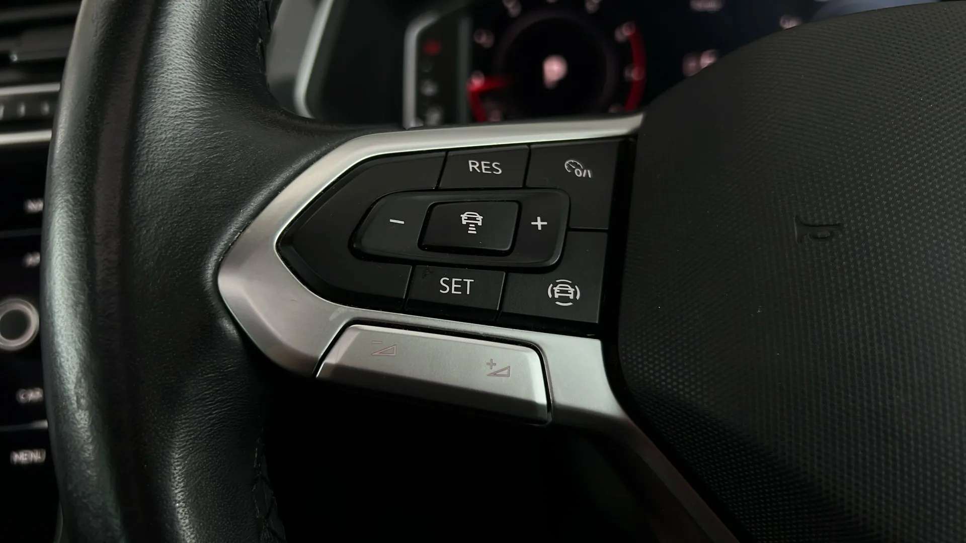 2021 VOLKSWAGEN TIGUAN 2021 VOLKSWAGEN TIGUAN