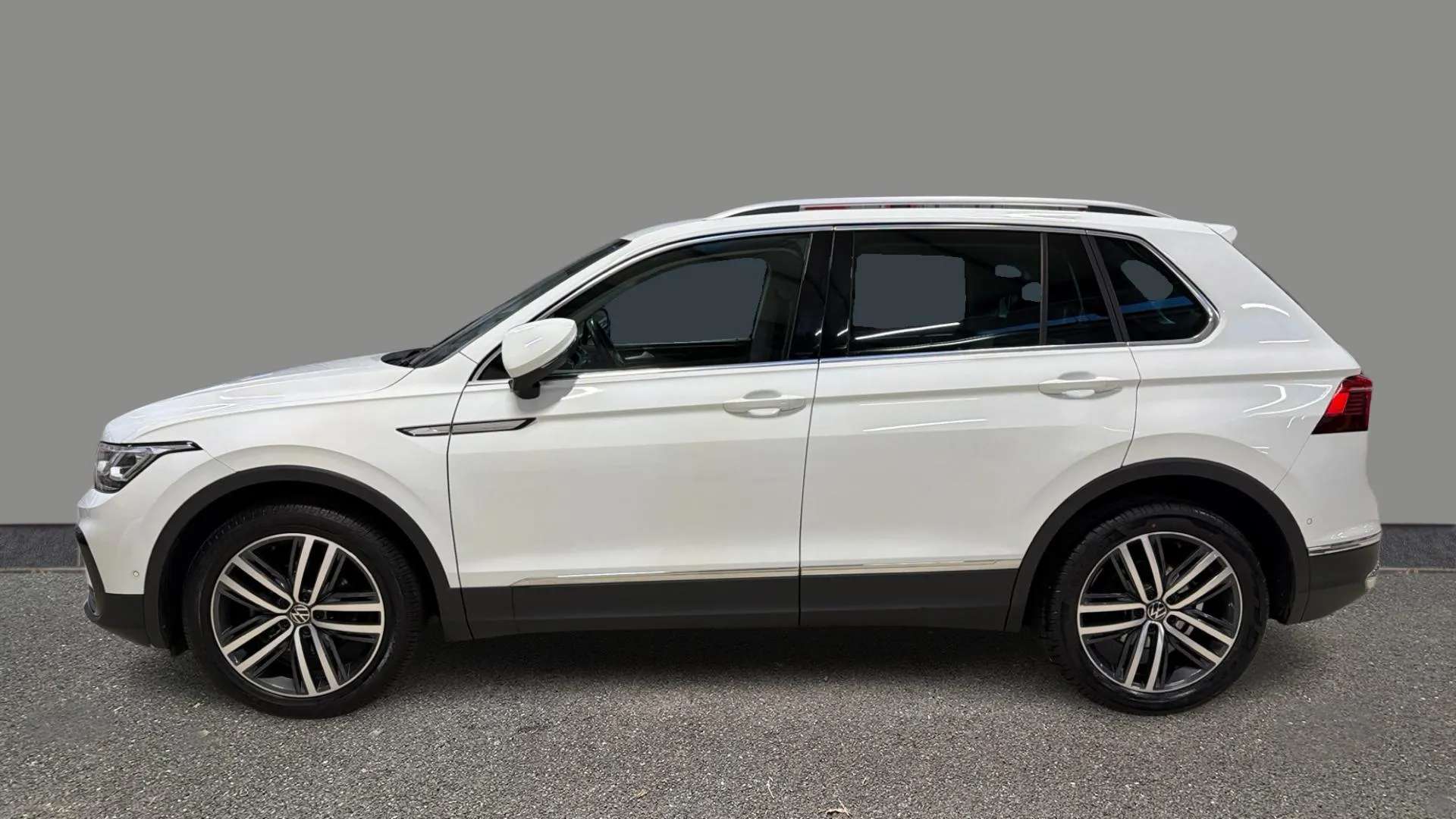 A 2022 VOLKSWAGEN TIGUAN 1.5 TSI 150 Elegance DSG A 2022 VOLKSWAGEN TIGUAN 1.5 TSI 150 Elegance DSG