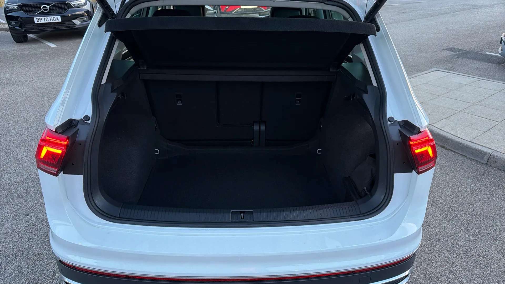 2022 VOLKSWAGEN TIGUAN 2022 VOLKSWAGEN TIGUAN